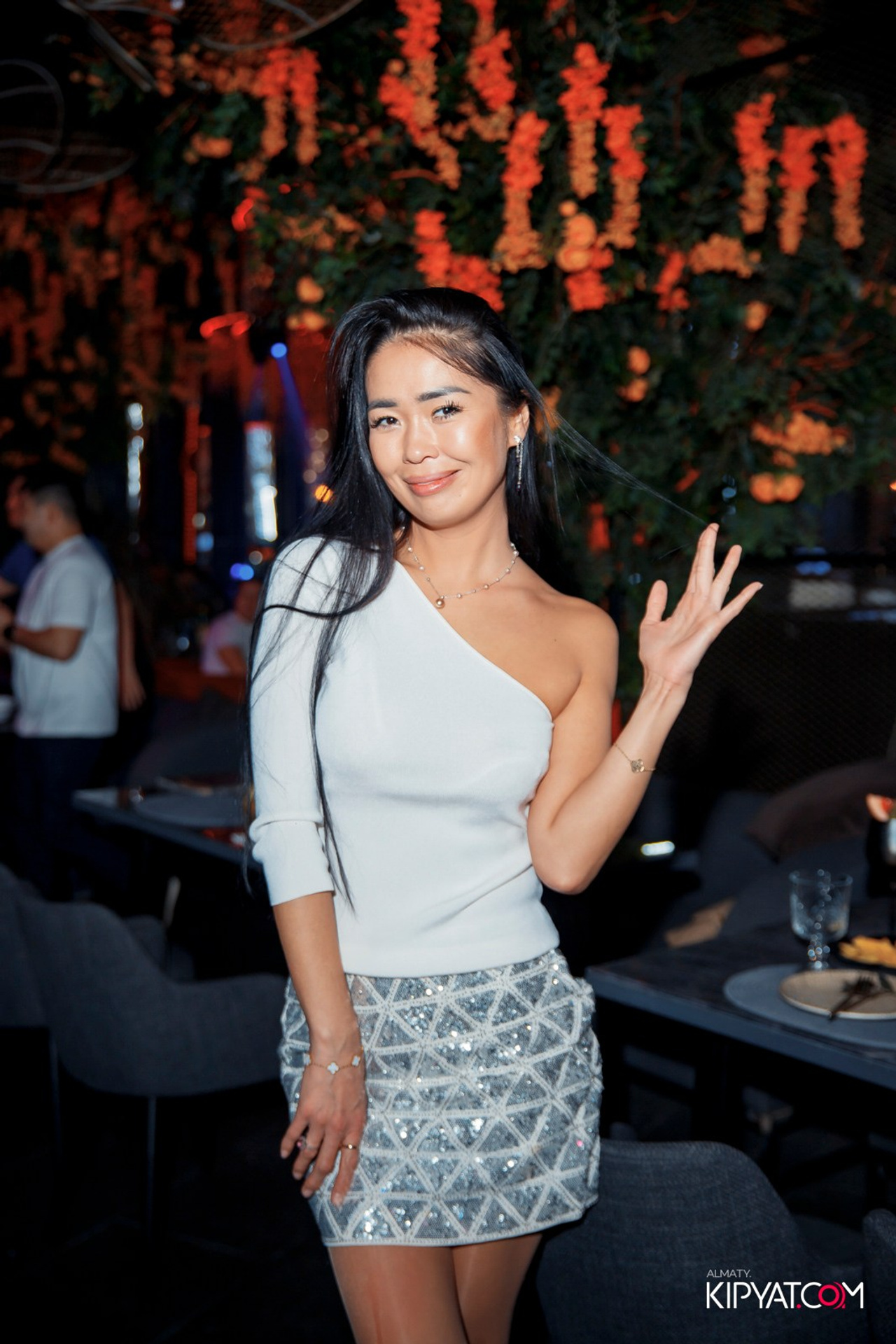 Смотрите также. КИПЯТКОМ АЛМАТЫ! Фотосъемка мероприятий в Алматы