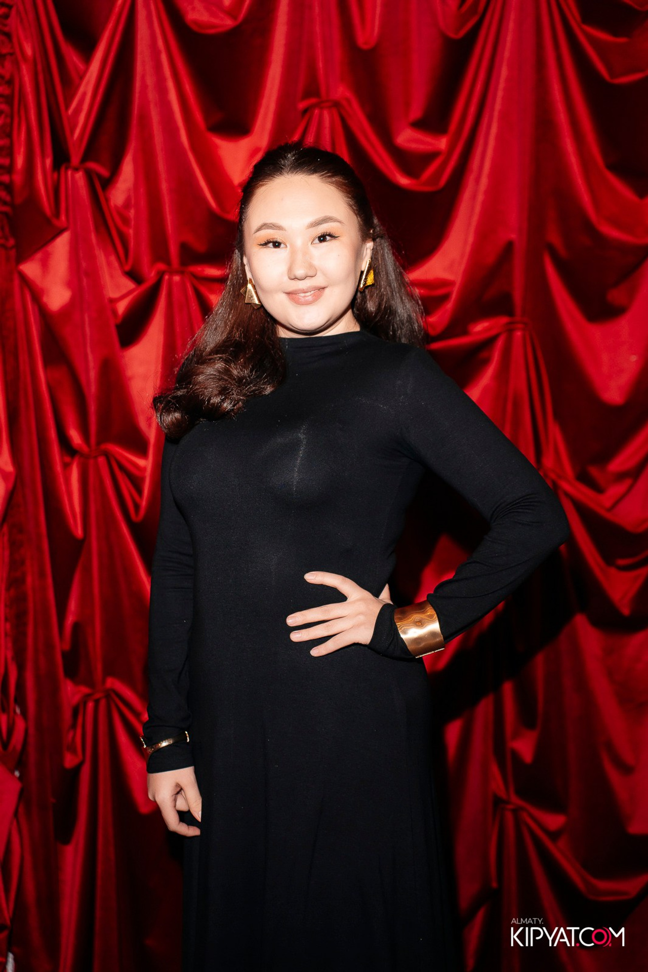 Смотрите также. КИПЯТКОМ АЛМАТЫ! Фотосъемка мероприятий в Алматы