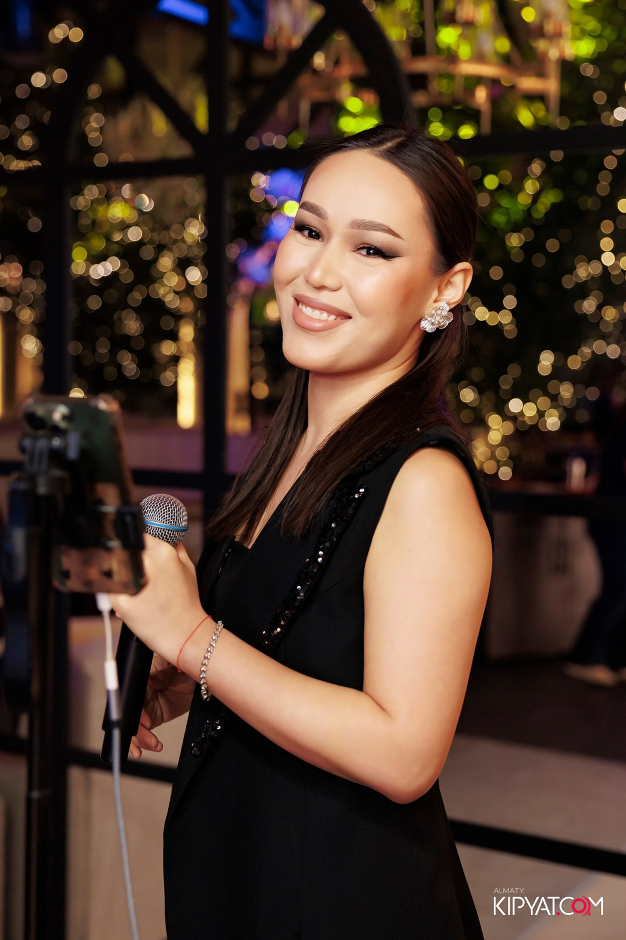 Смотрите также. КИПЯТКОМ АЛМАТЫ! Фотосъемка мероприятий в Алматы