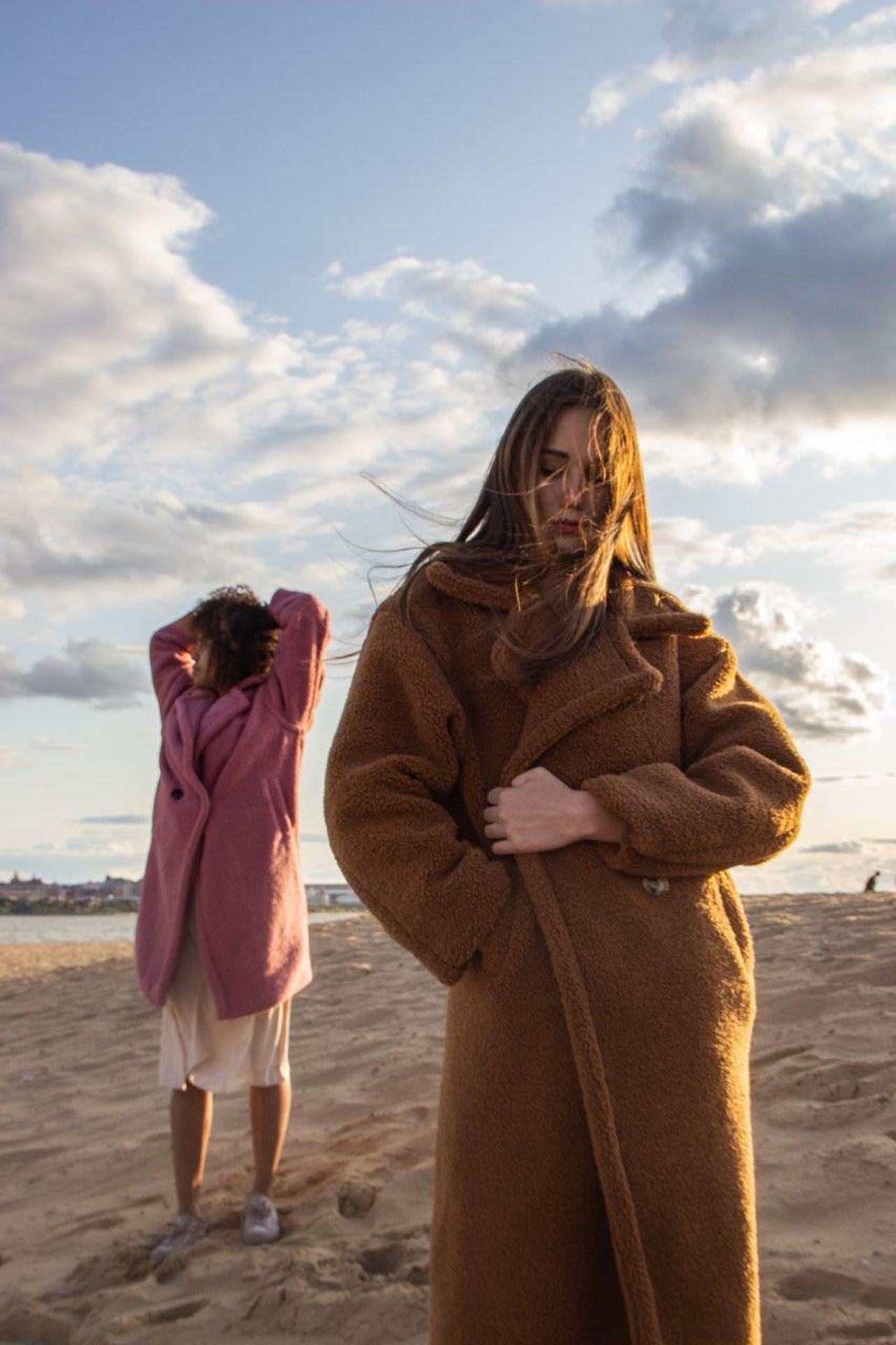 Модель для предметной съемки Диана Казань| Sale Easy