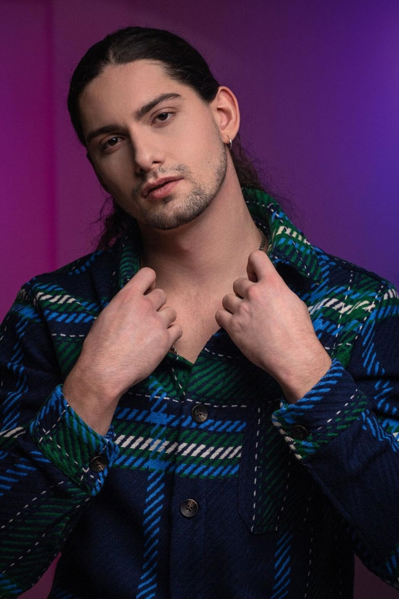 Модель для предметной съемки Николай Москва | Sale Easy