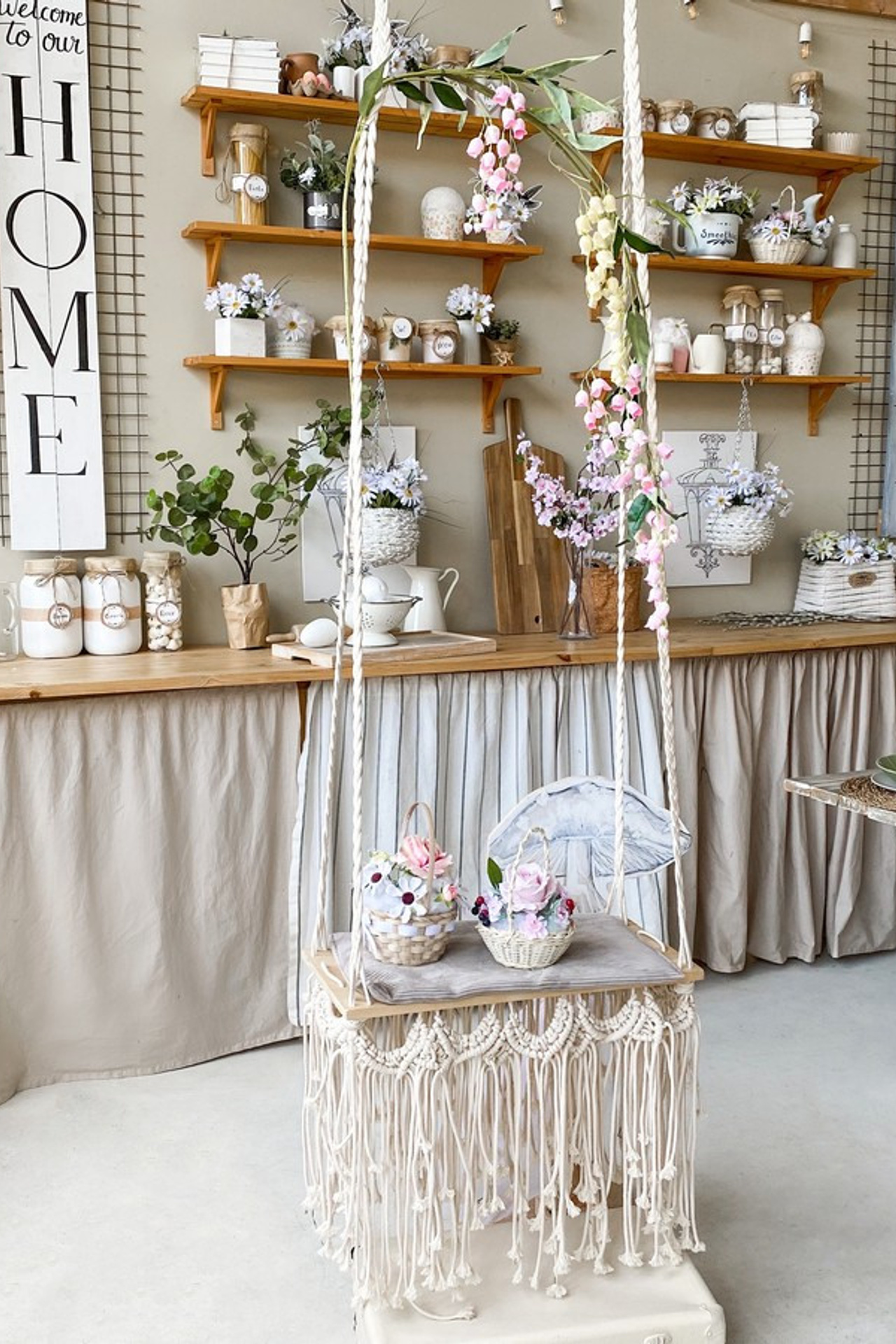 Студия DAILY STUDIO — зал Мастерская для предм. съемки С.-Пб|Sale Easy