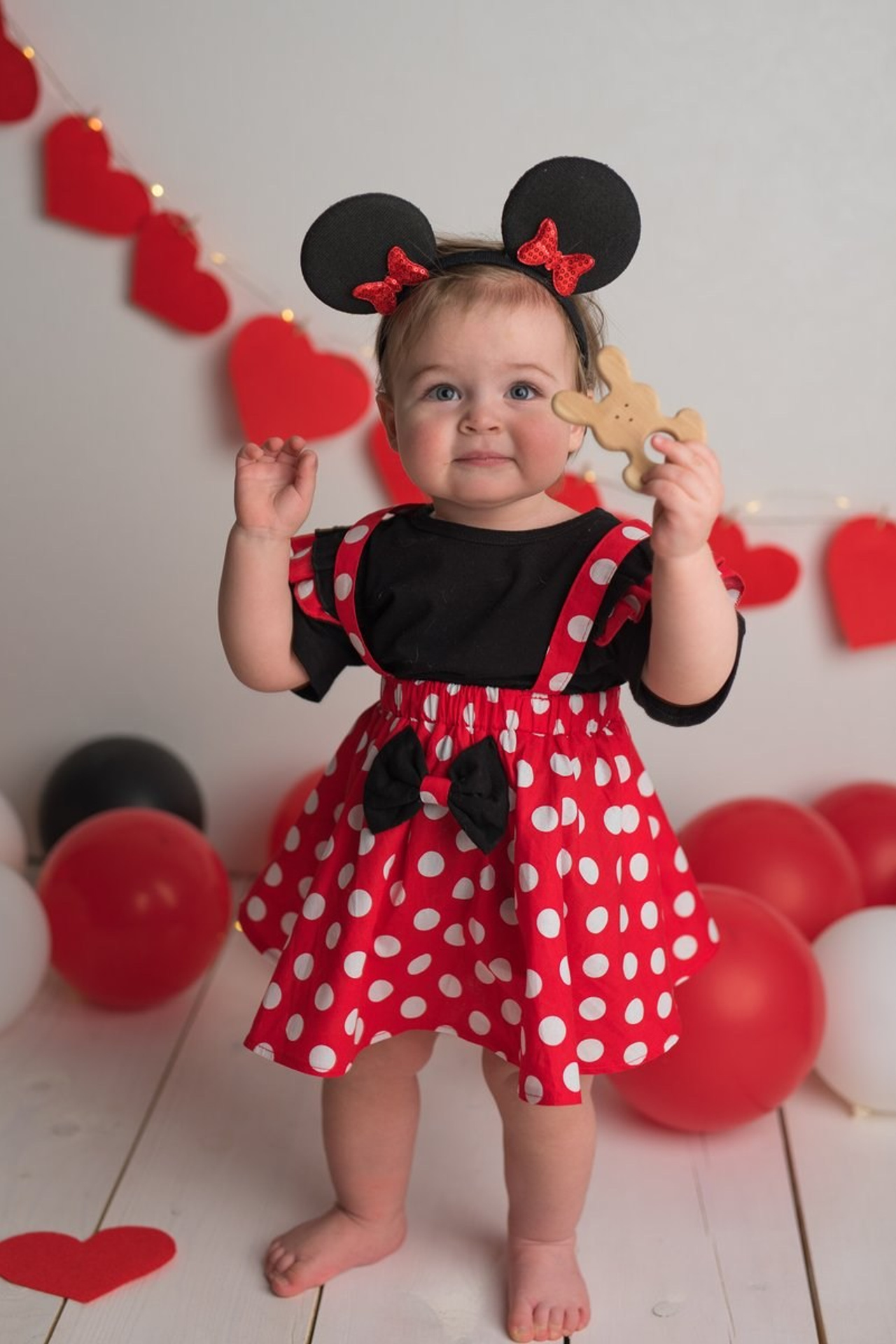 Модель девочка для предметной съемки Самира Казань| Sale Easy