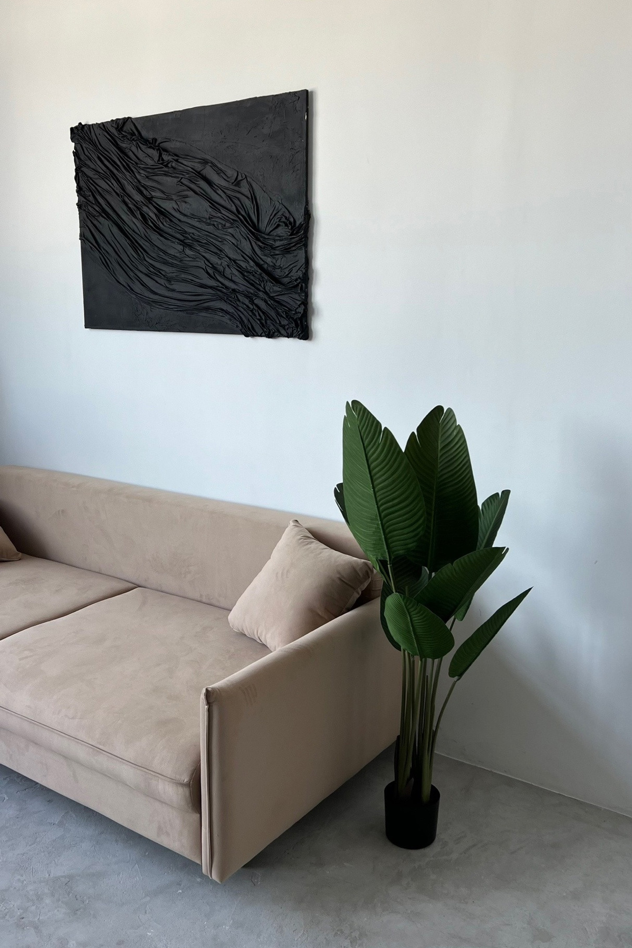 Студия Turums Зал Бетон для предметной съемки  Новосибирск|Sale Easy