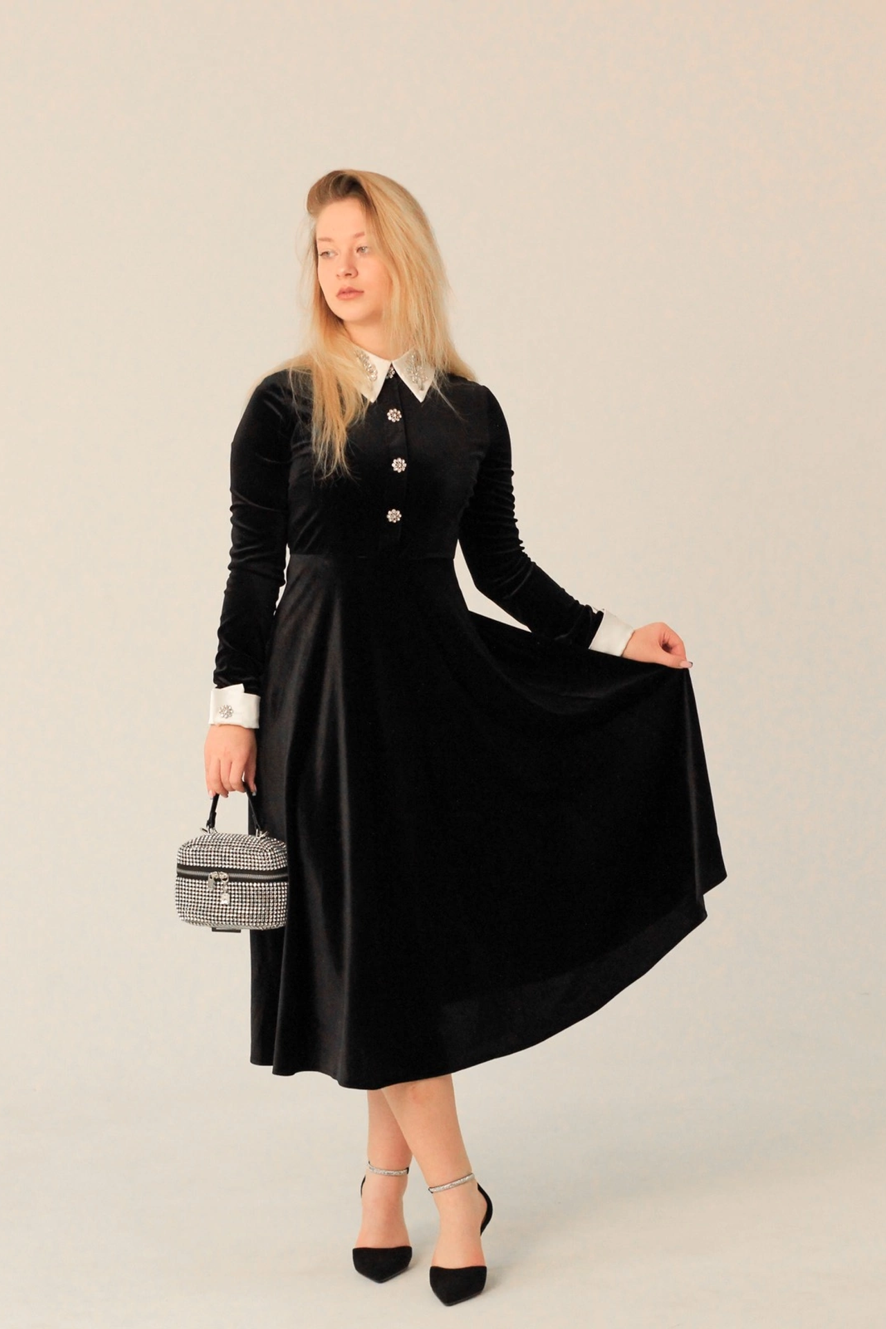 Модель для предметной съемки Марина id 16054 Казань| Sale Easy