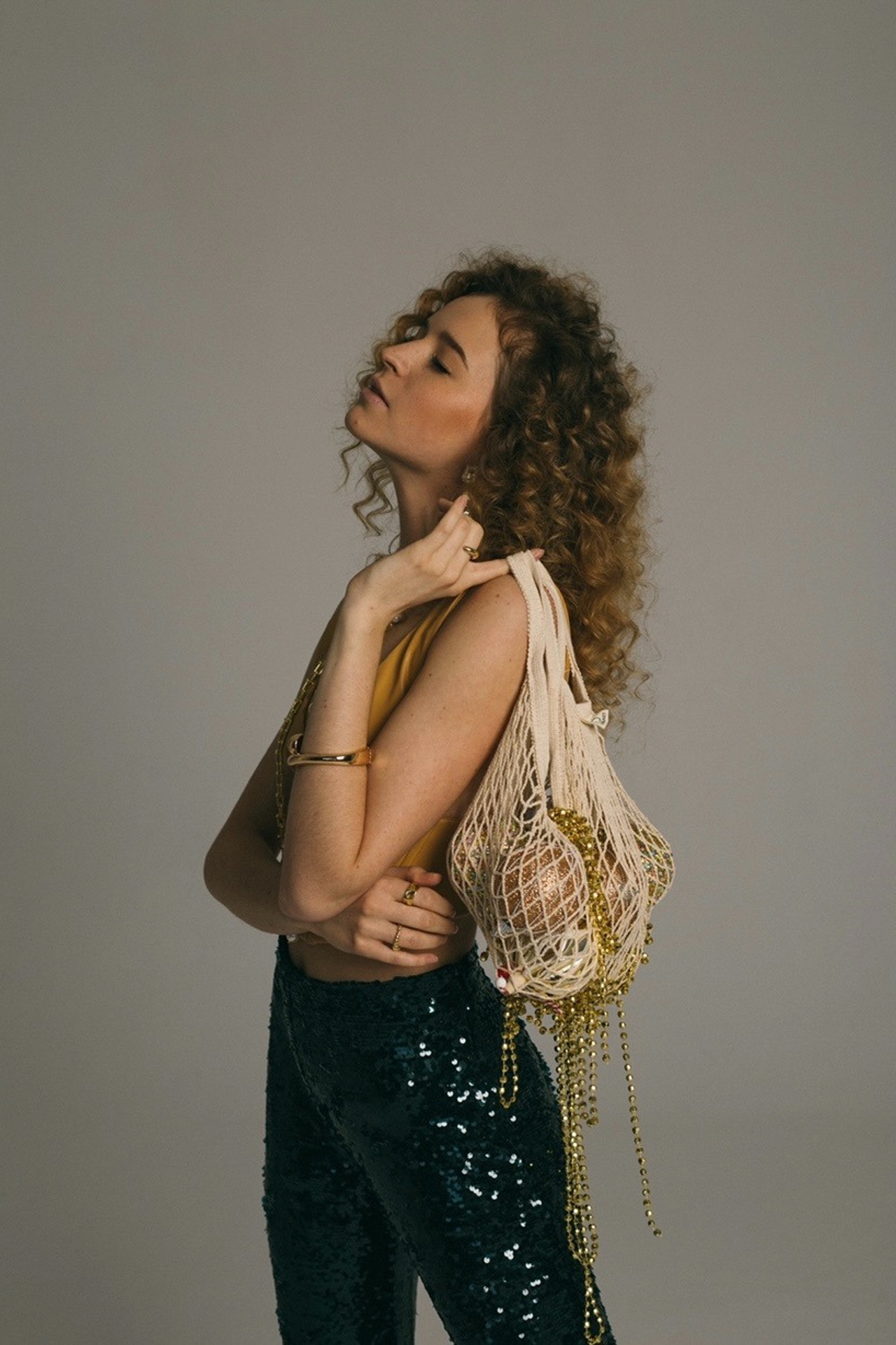 Модель для предметной съемки Александра Н.Новгород | Sale Easy