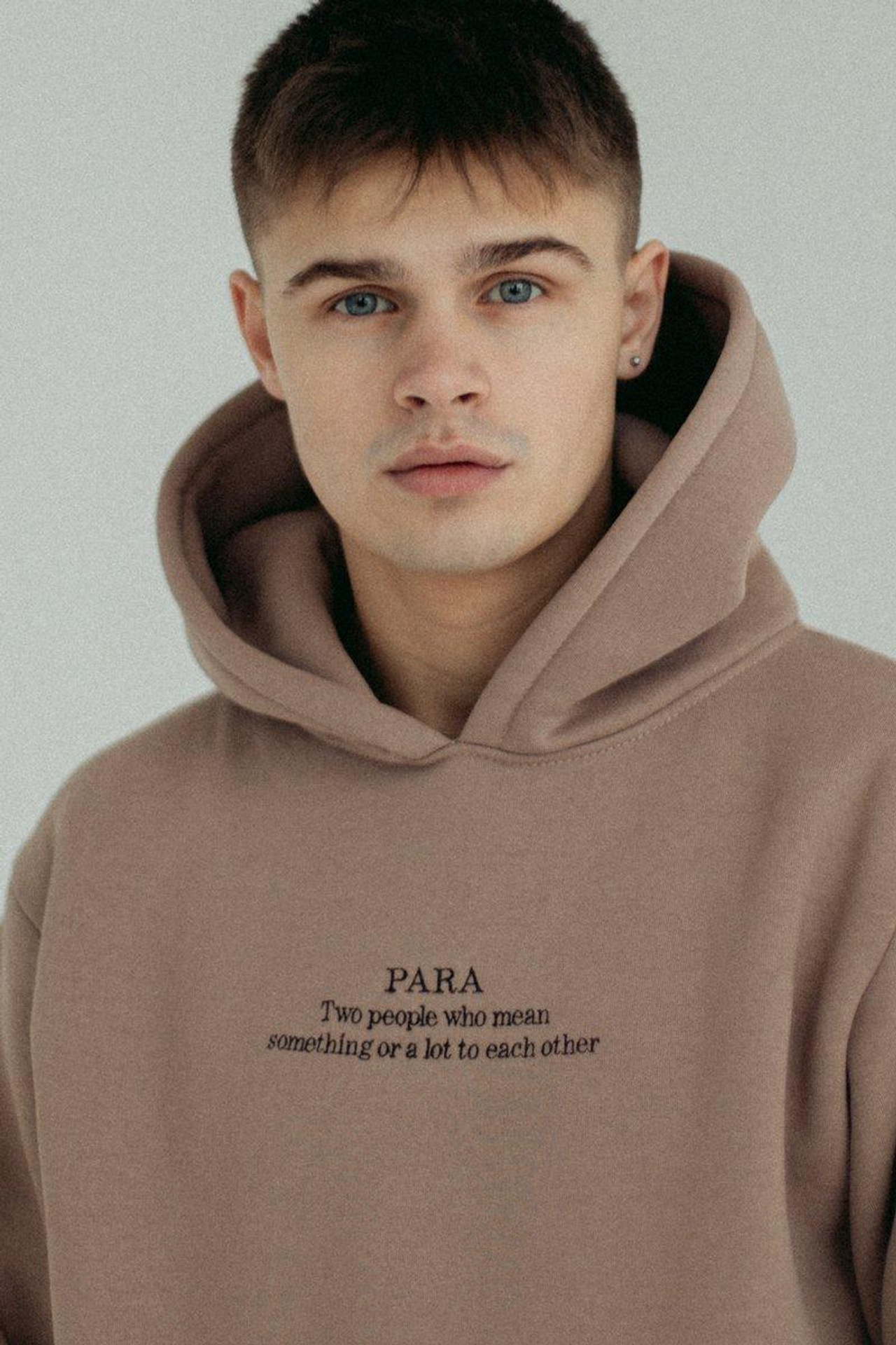 Модель для предметной съемки Иван Д. Москва | Sale Easy