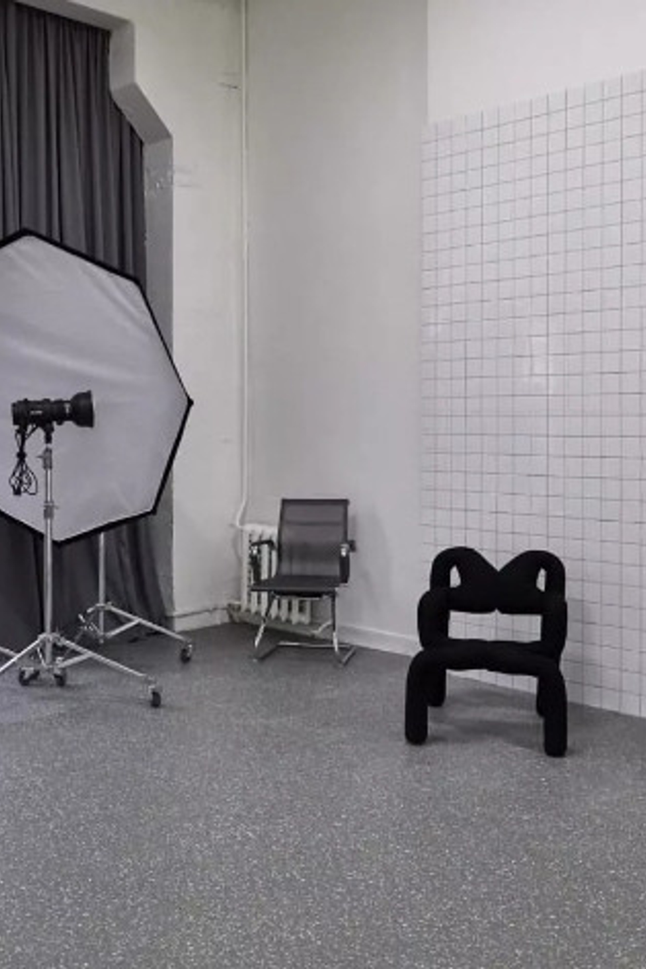 Студия Blank studios Угловая циклорама для предметной съемки Москва