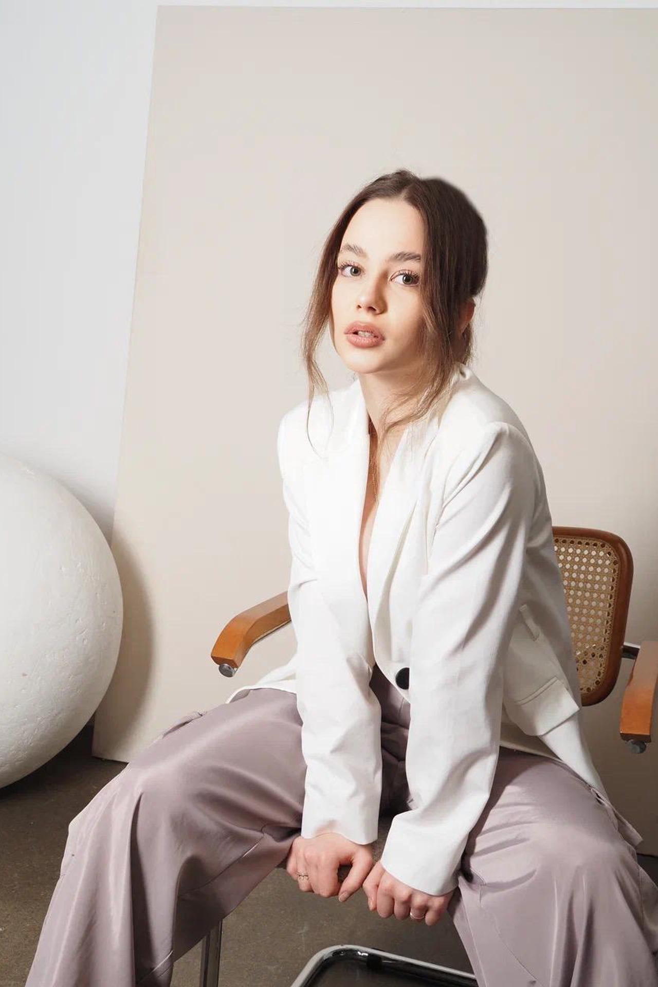 Модель для предметной съемки Кристина Г.Москва| Sale Easy