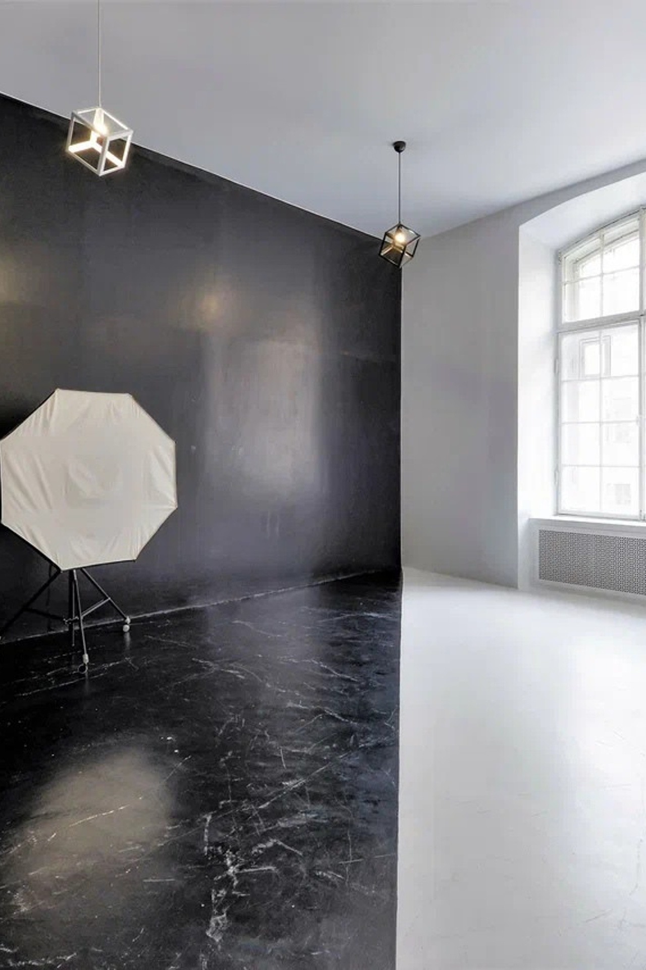 Студия PROSVET — зал ЧБ для предм. съемки С.-Пб|Sale Easy