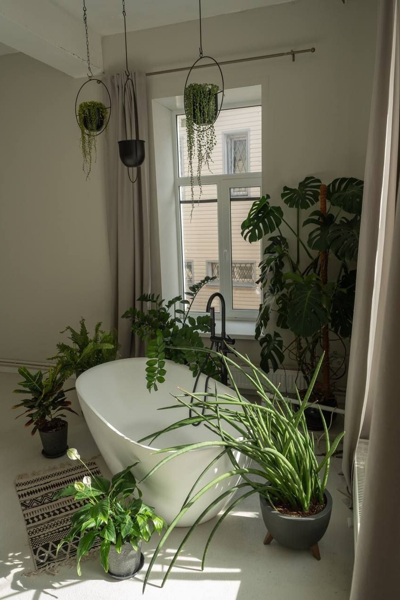 Студия 1884 Studio — зал Оазис для предметной съемки Казань|Sale Easy