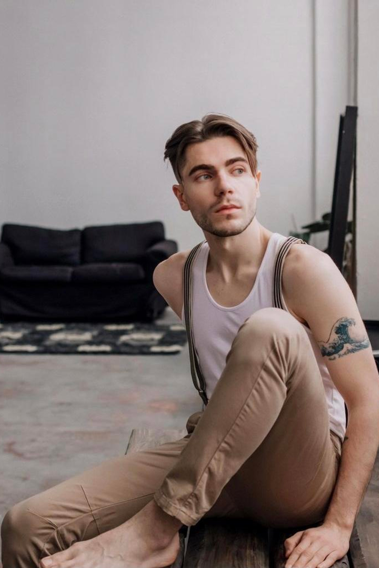 Модель для предметной съемки Егор И. Н. Новгород | Sale Easy