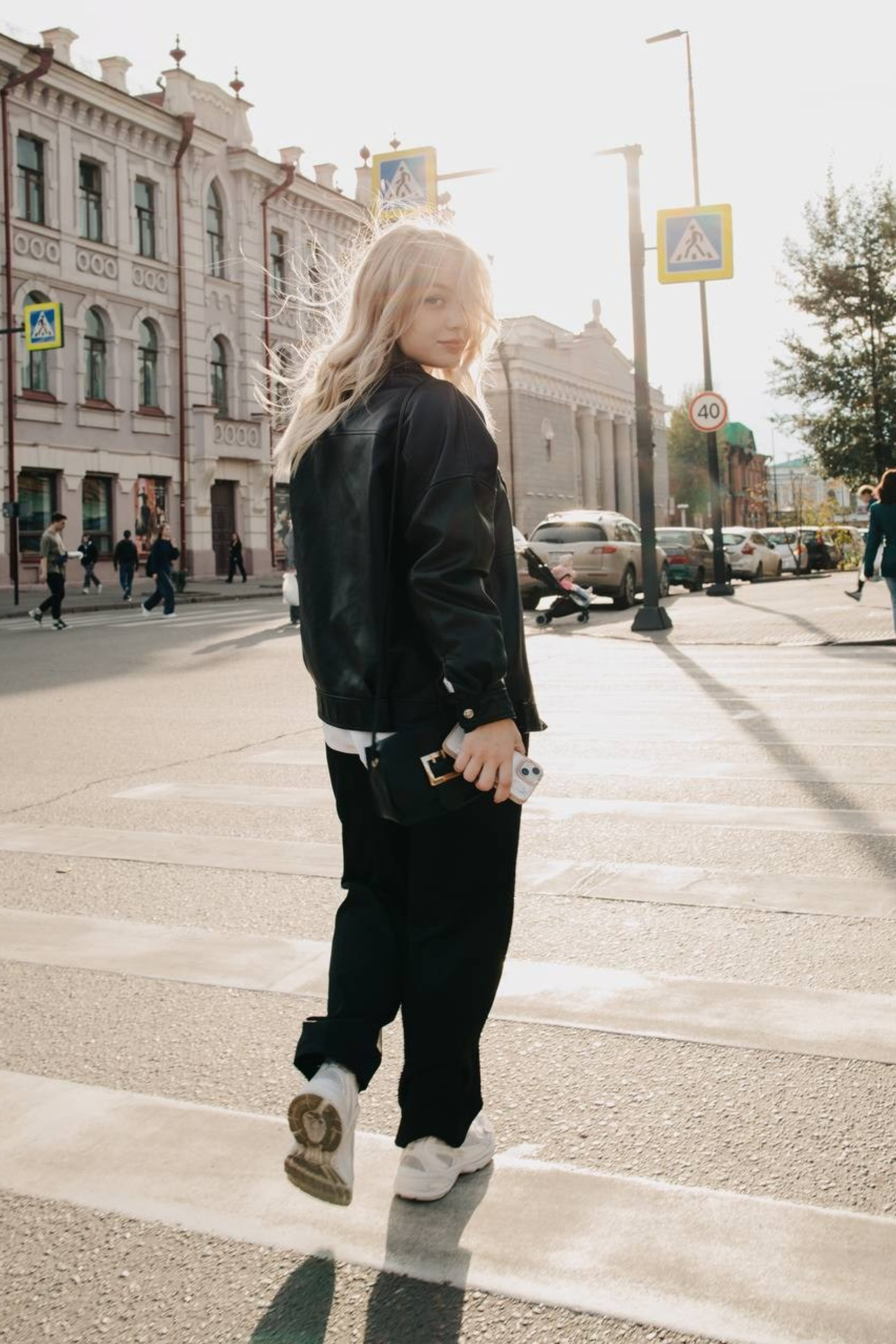 Модель для предметной съемки Елизавета Л. Красноярск| Sale Easy