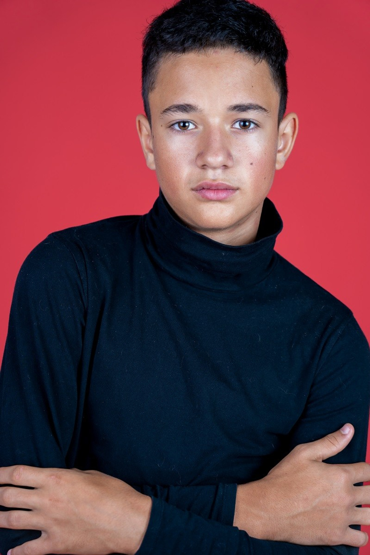 Модель Камиль для предметной съемки  Мила Сочи| Sale Easy