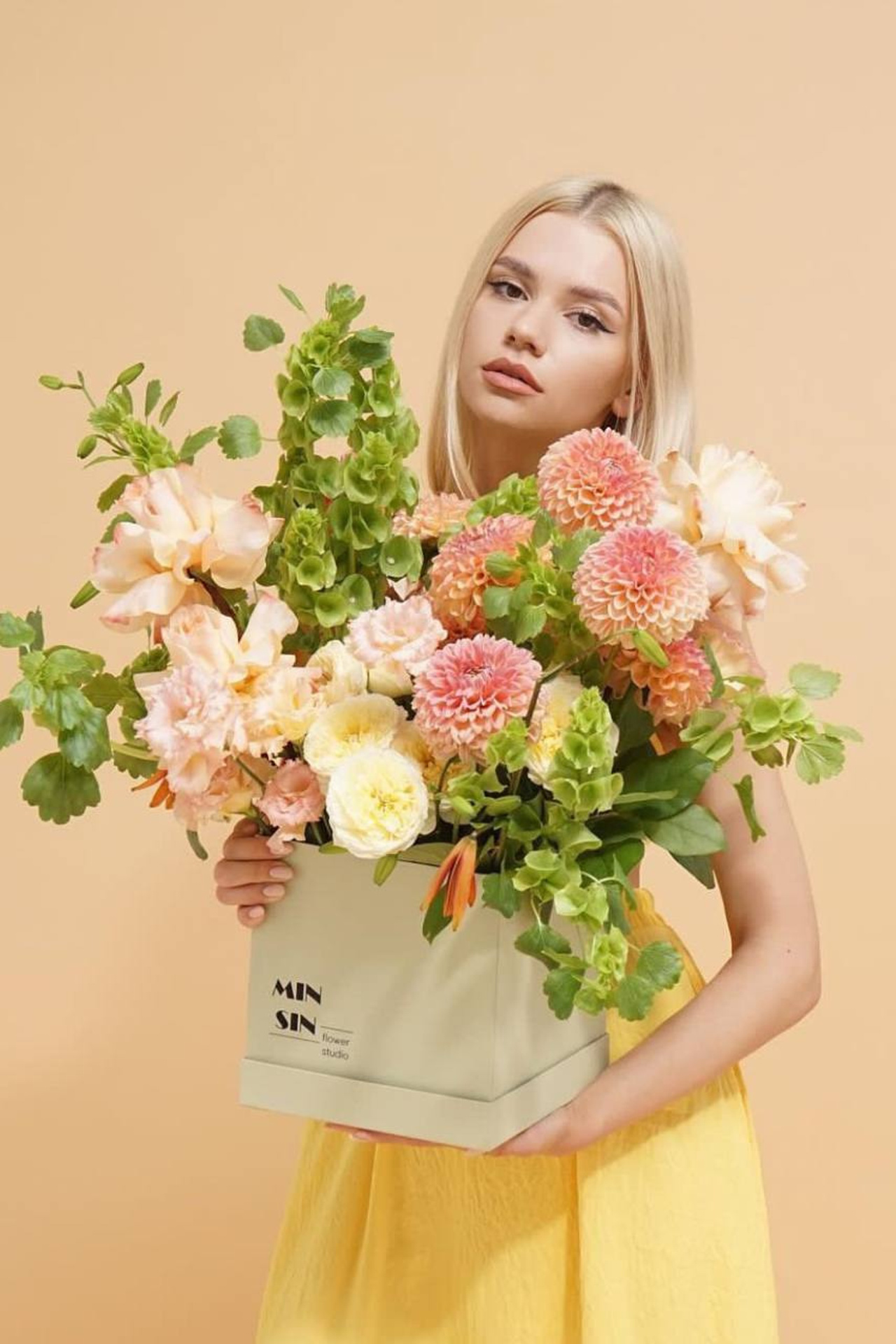 Модель для предметной съемки Эвелина А.Казань| Sale Easy