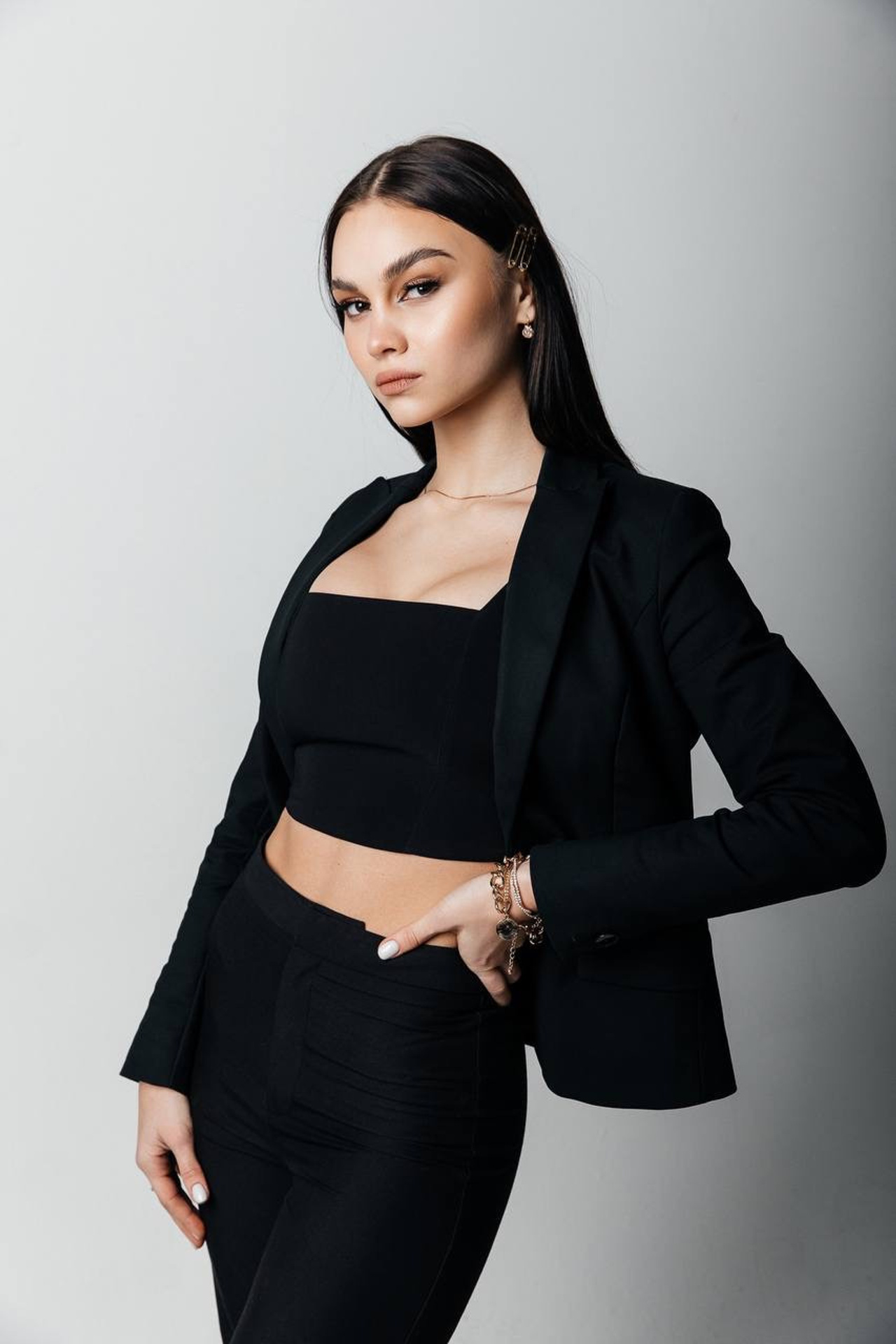 Модель для предметной съемки Соня Н.Новгород | Sale Easy