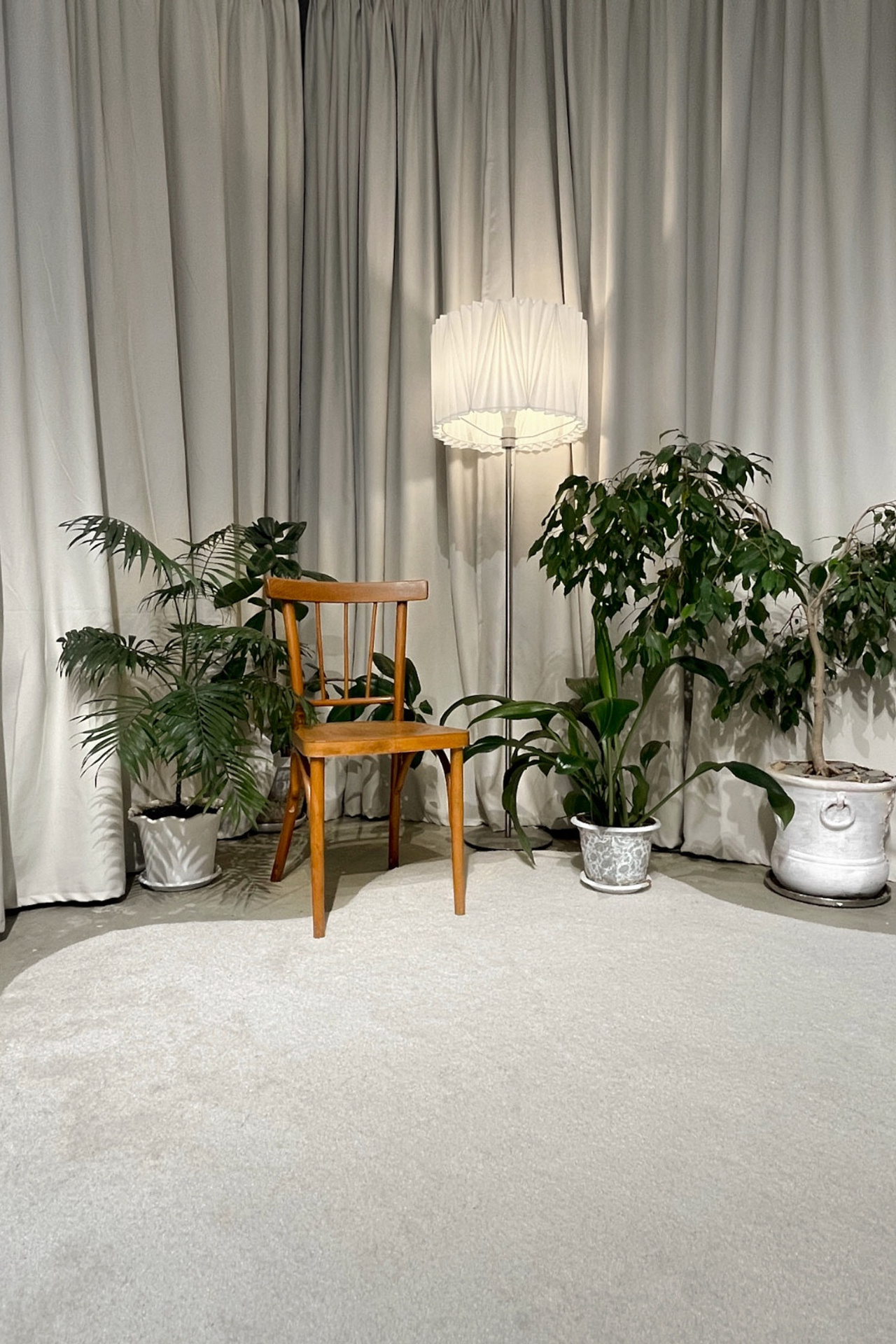 Студия Фотостудия 91 для предметной съемки Сочи|Sale Easy