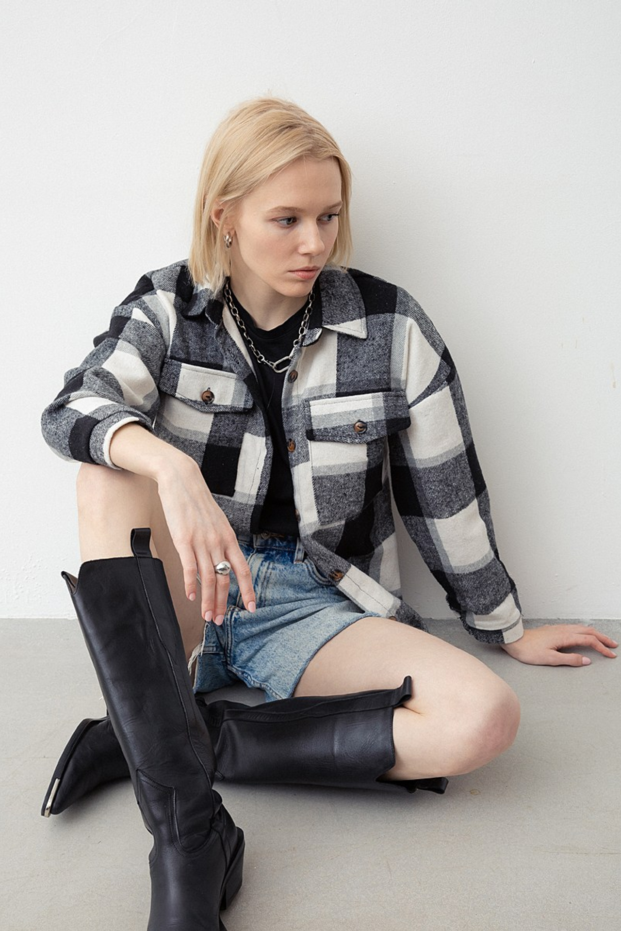 Модель для предметной съемки Александра А Москва| Sale Easy