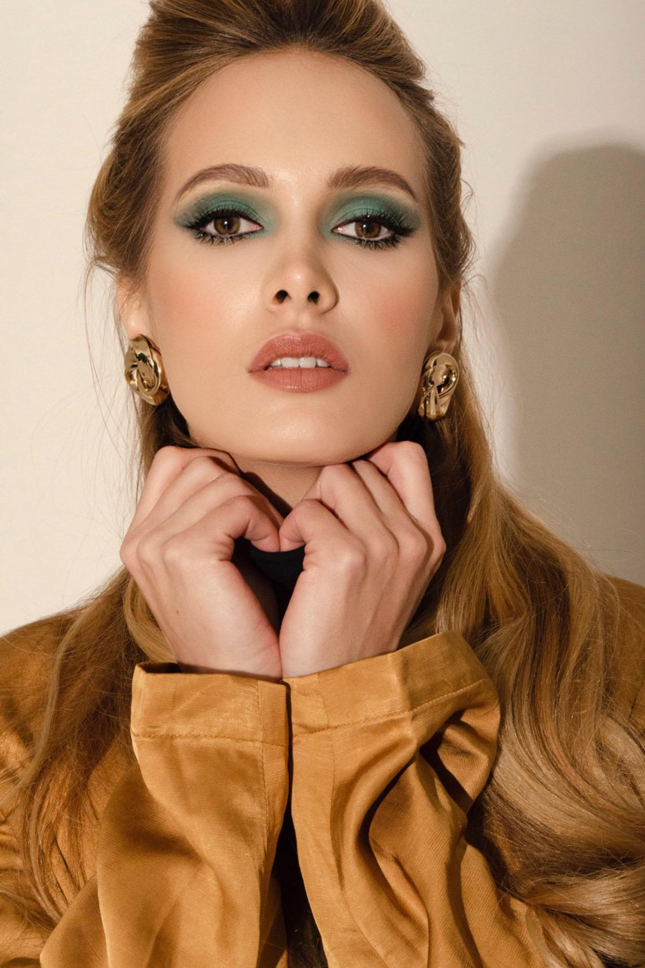 Модель для предметной съемки Анастасия К. Москва| Sale Easy