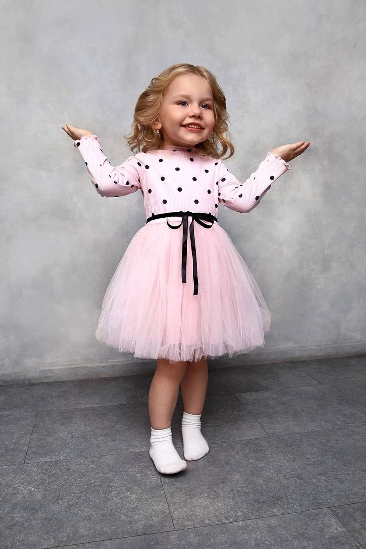 Модель девочка для предметной съемки Ева.С-Петербург|Sale Easy