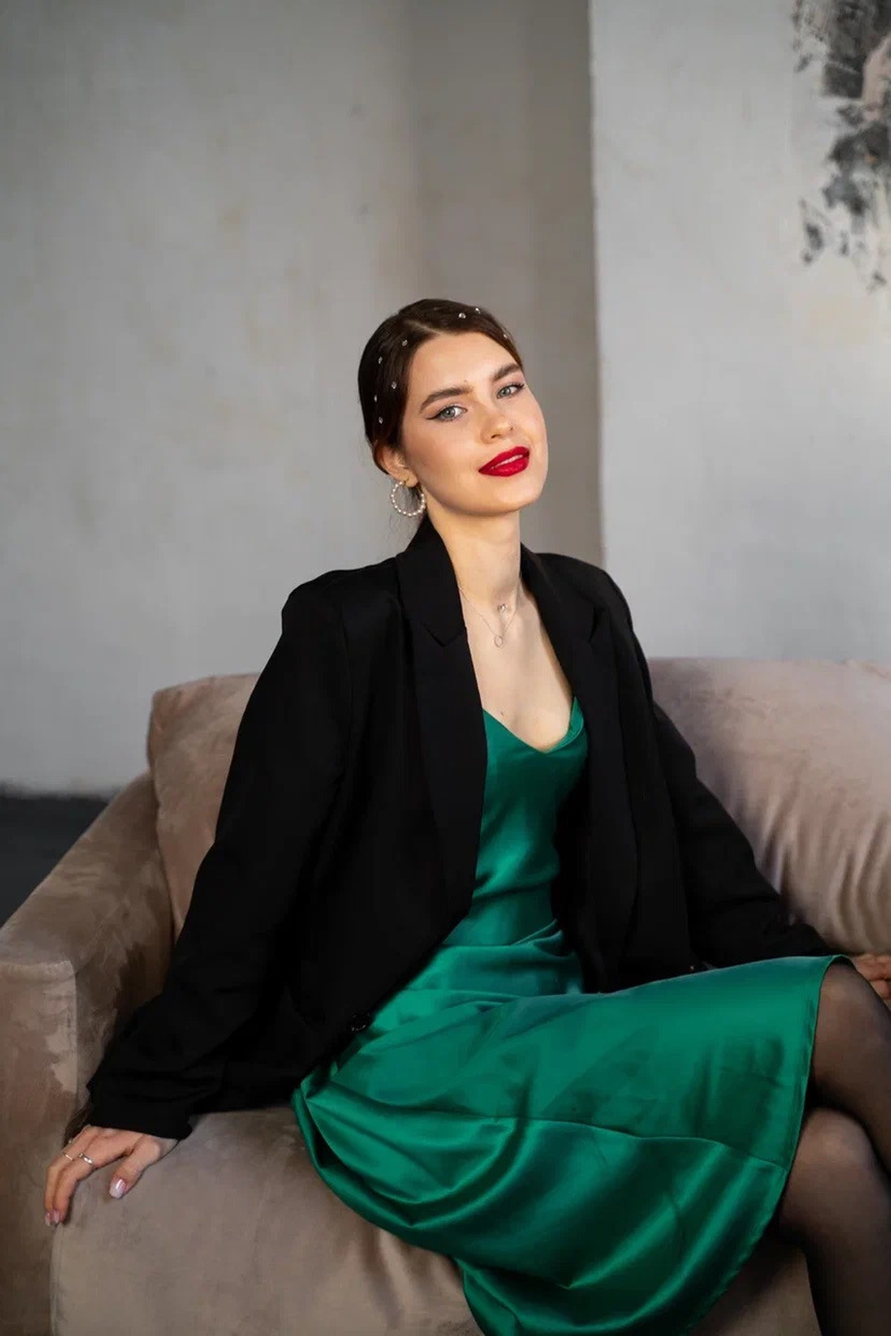 Модель для предметной съемки Юлия Е Казань| Sale Easy