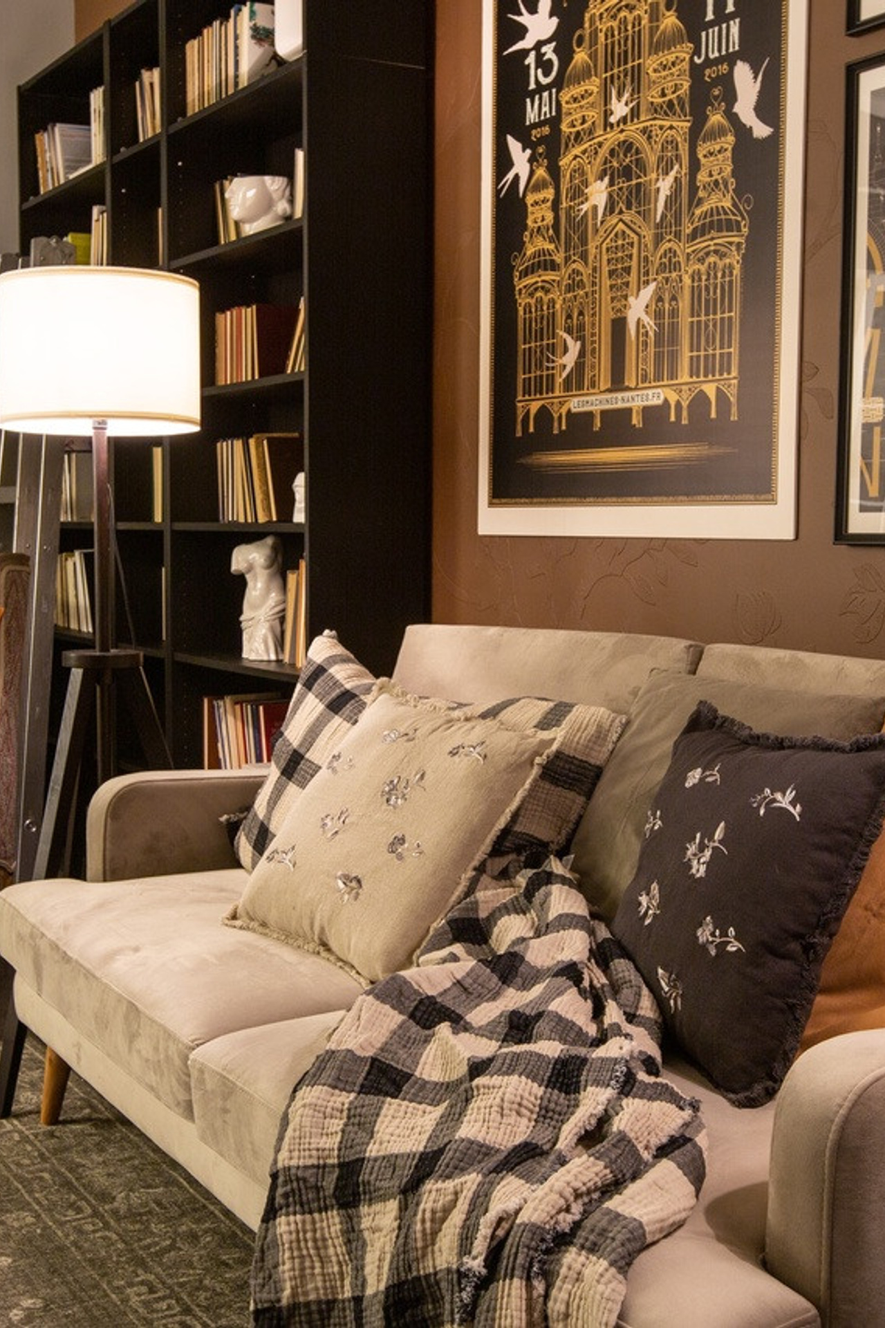 Фотостудия Веретено — зал Дрим для предм. съемки С.-Пб|Sale Easy