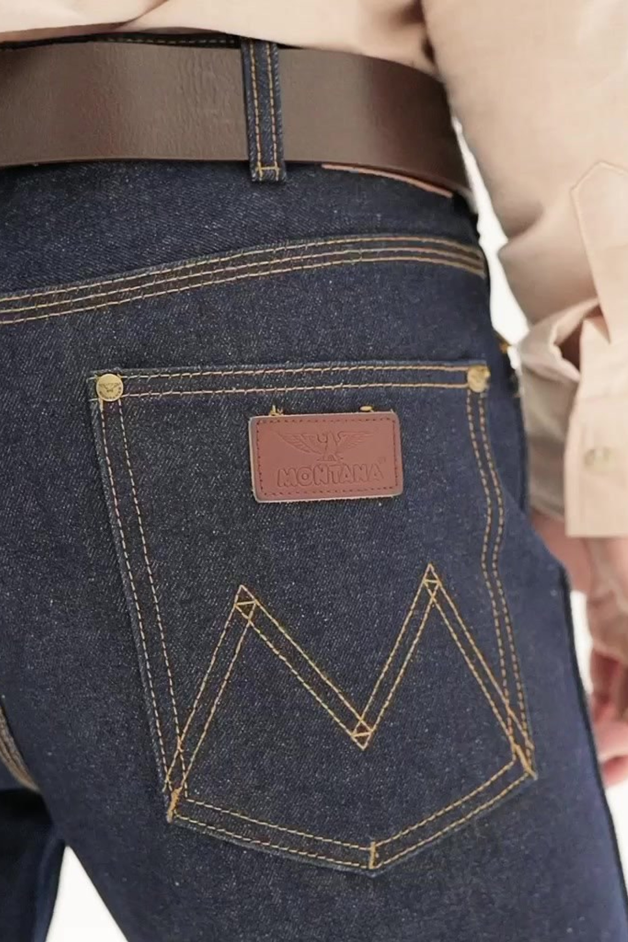 Портфолио видеосъемка одежды для маркетплейсов | Sale Easy