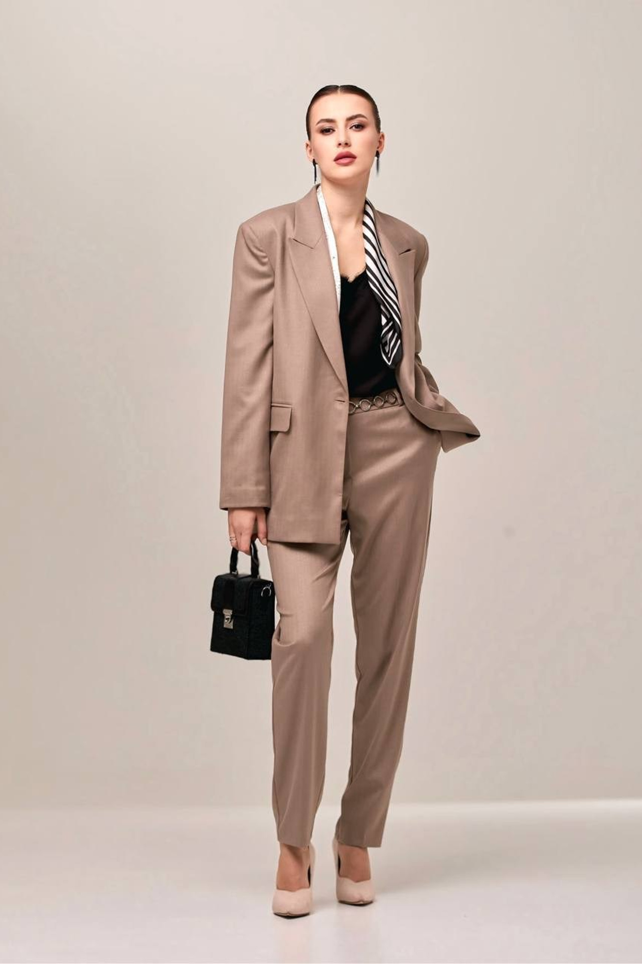 Модель для предметной съемки Анна Н. Н.Н.| Sale Easy