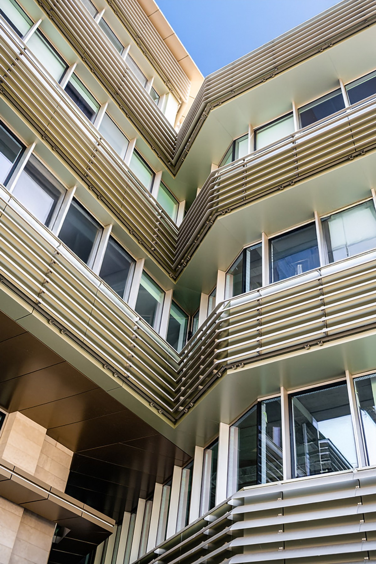 Локация Казань стрит БЦ Urban для предметной съемки |Sale Easy