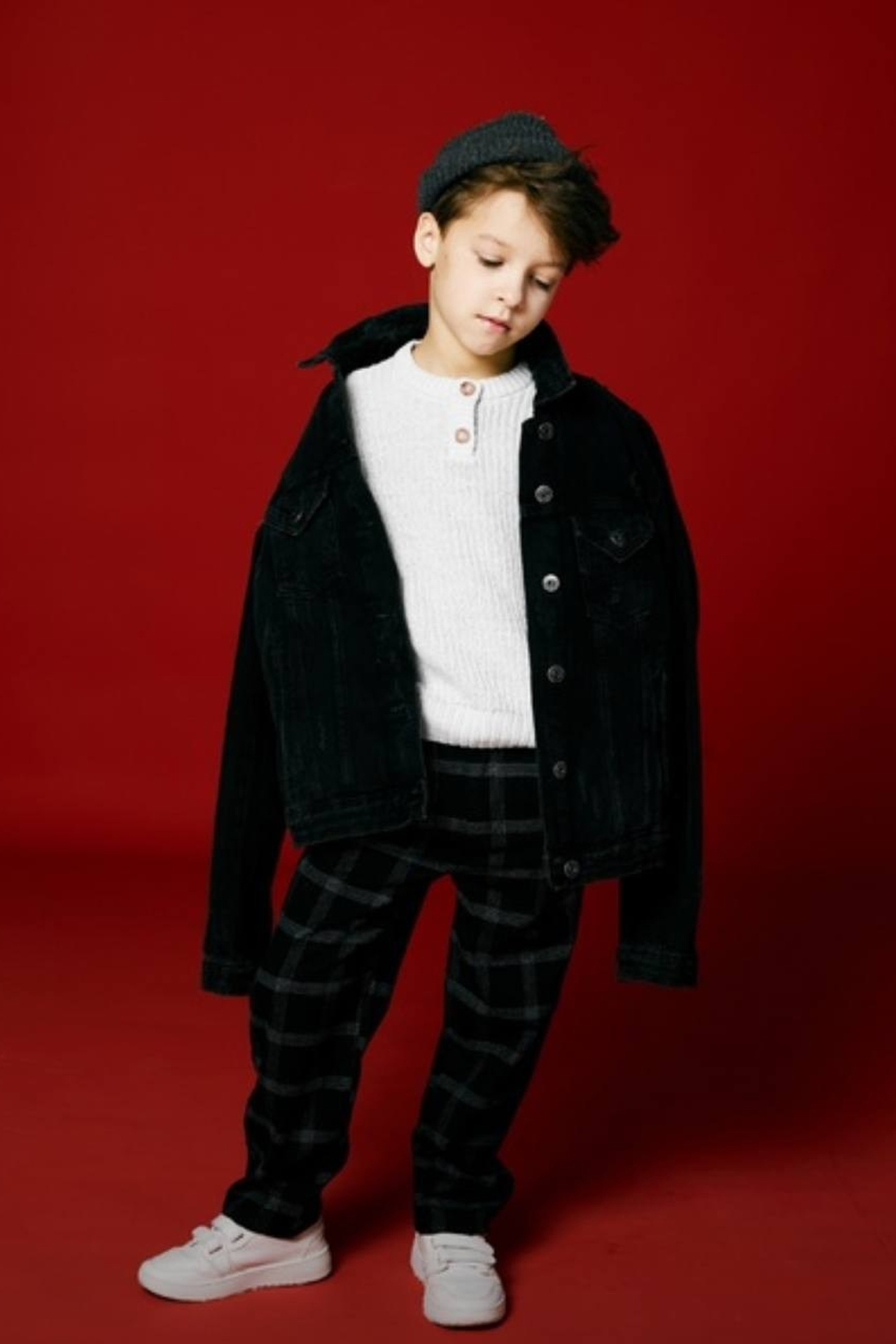 Модель для предметной съемки Глеб Б. Н.Н.| Sale Easy