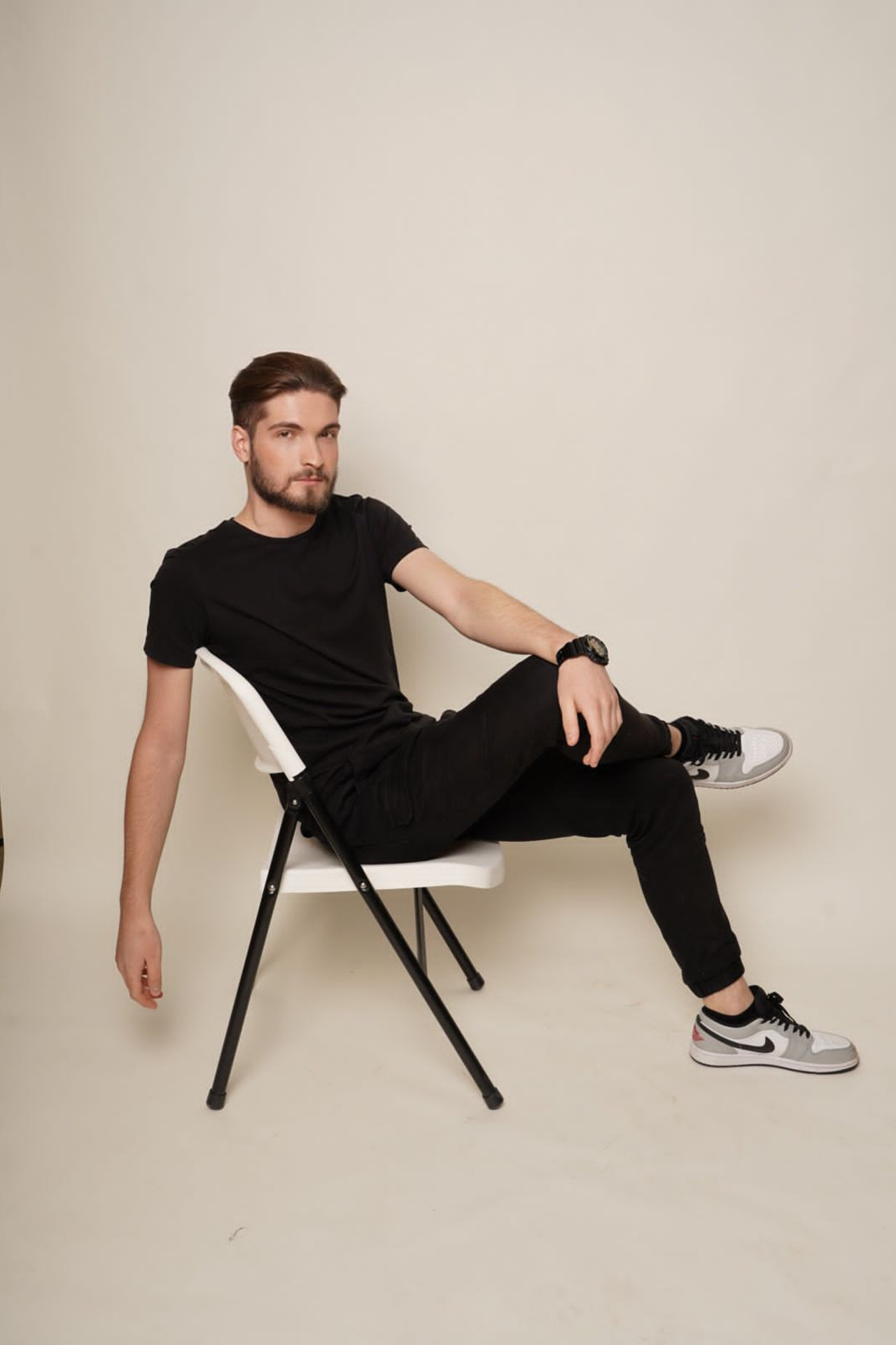 Модель для предметной съемки  Тимофей Сочи| Sale Easy