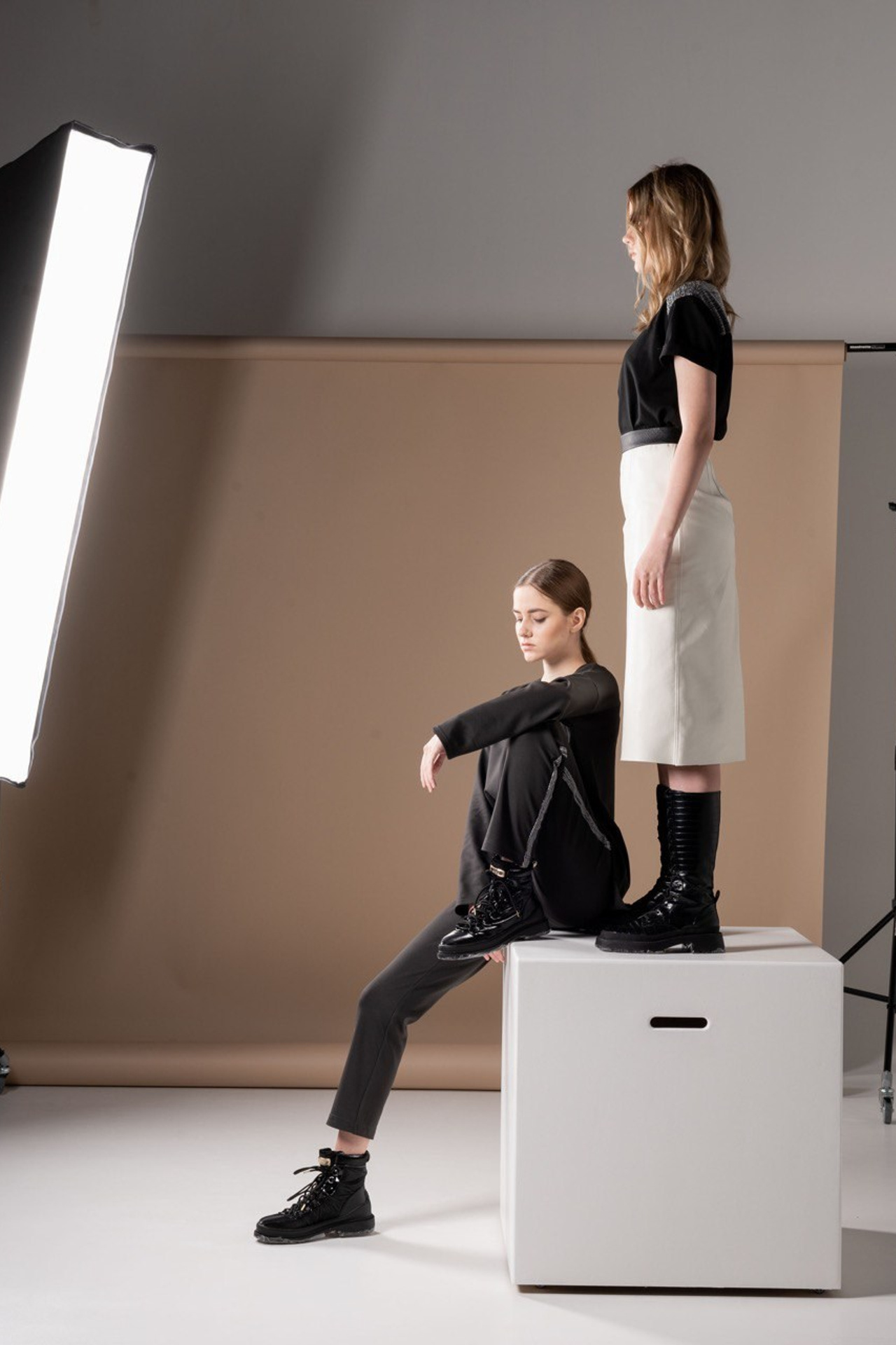 Модель для предметной съемки Ангелина Д. Красноярск| Sale Easy