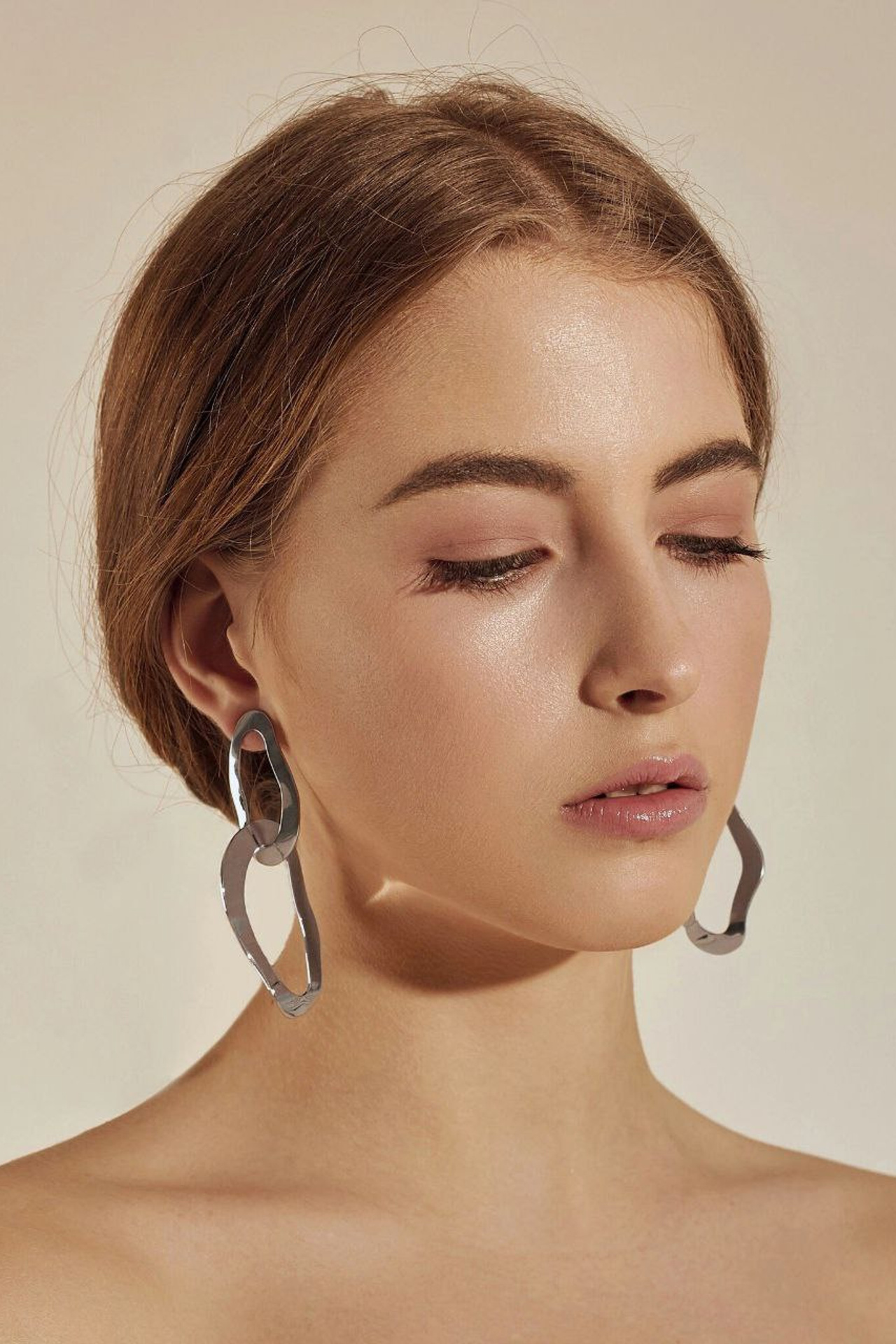 Модель для съемки фото для маркетплейса Катя Д Н.Новгород | Sale Easy