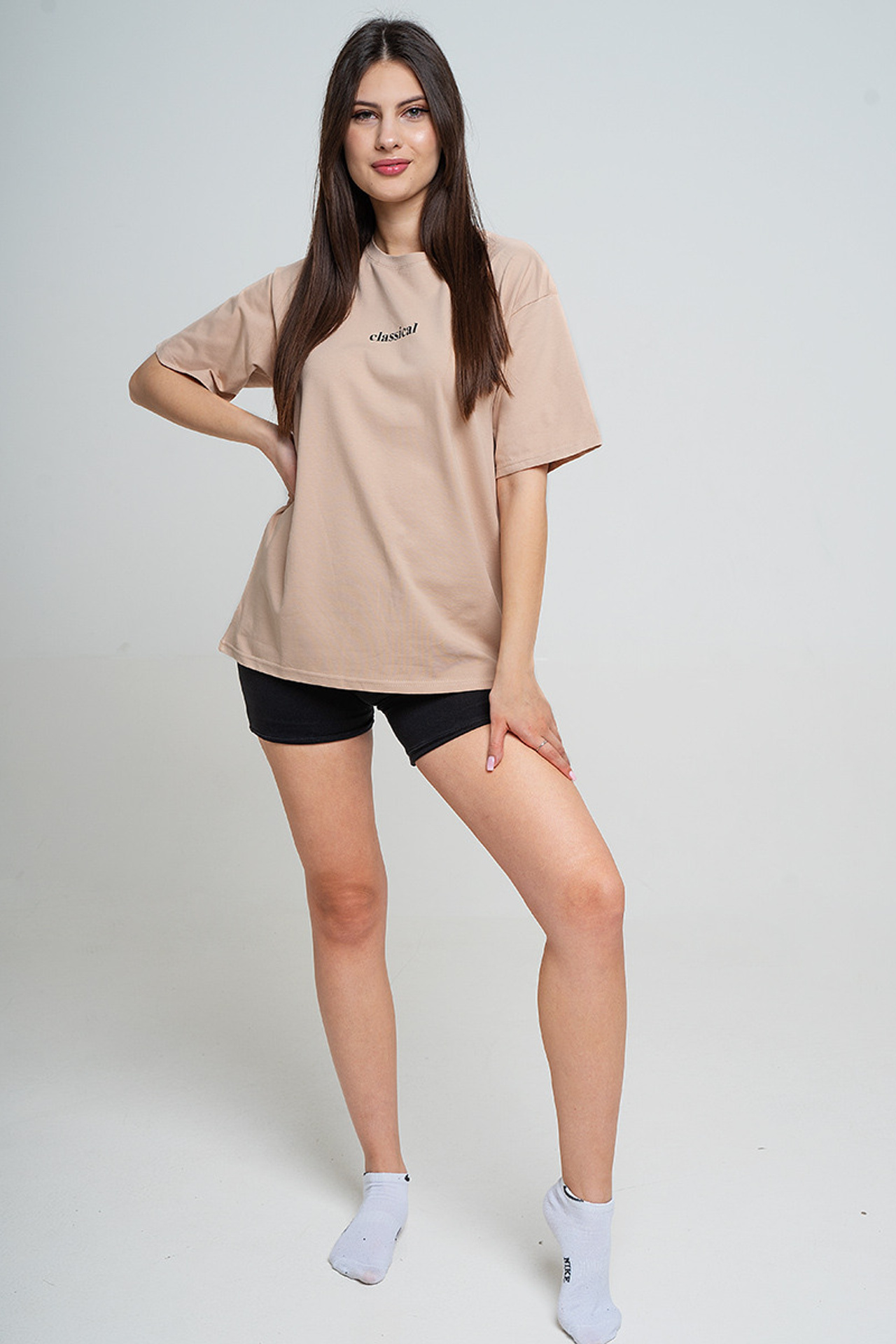 Портфолио. Фото женской одежды для маркетплейсов | Sale Easy