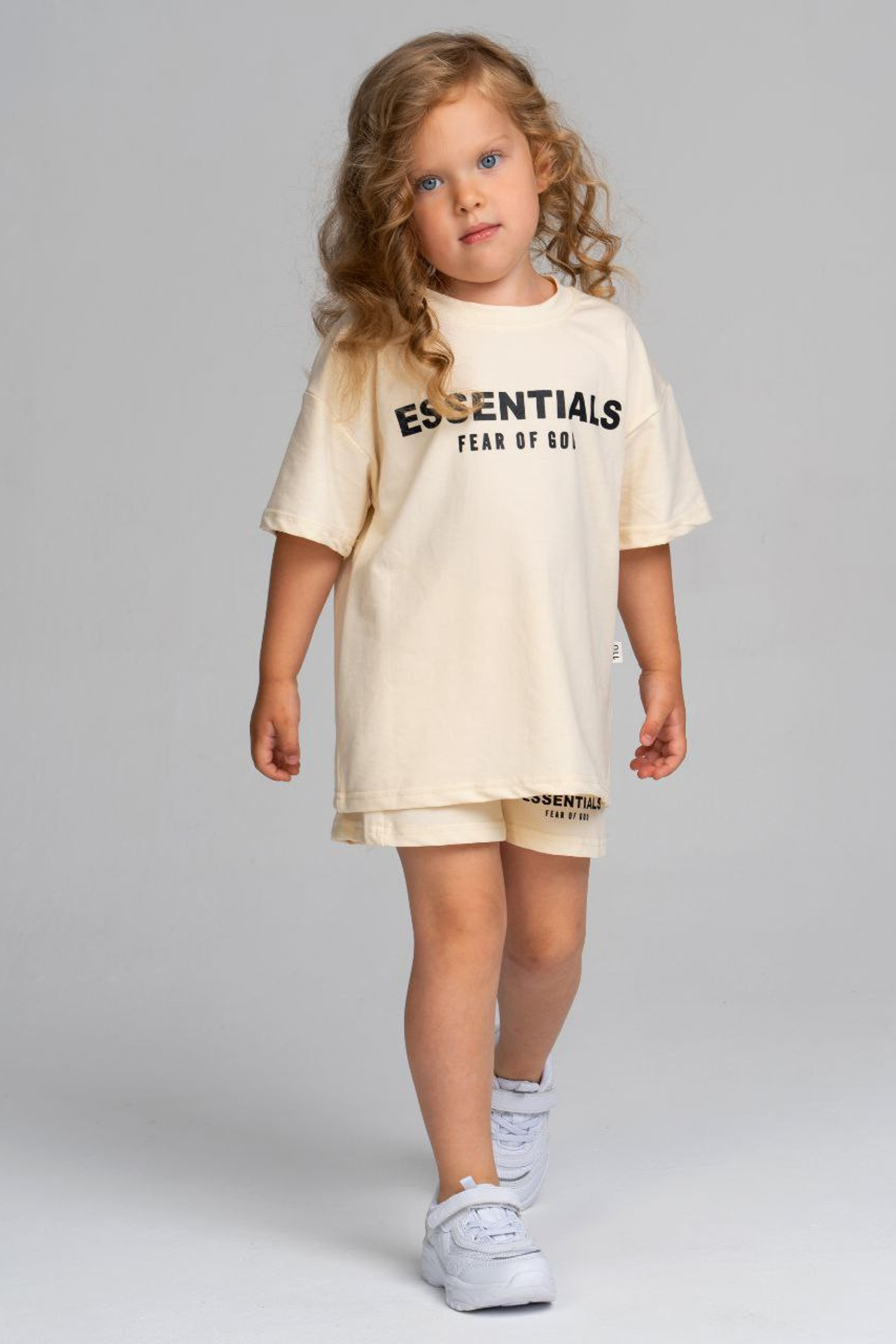 Модель девочка для предметной съемки  Оливия Сочи| Sale Easy