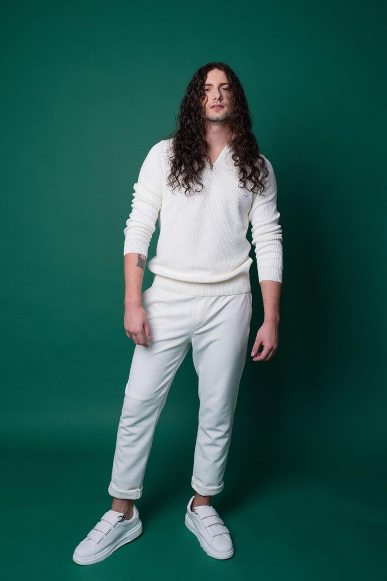 Модель для предметной съемки Николай Москва | Sale Easy