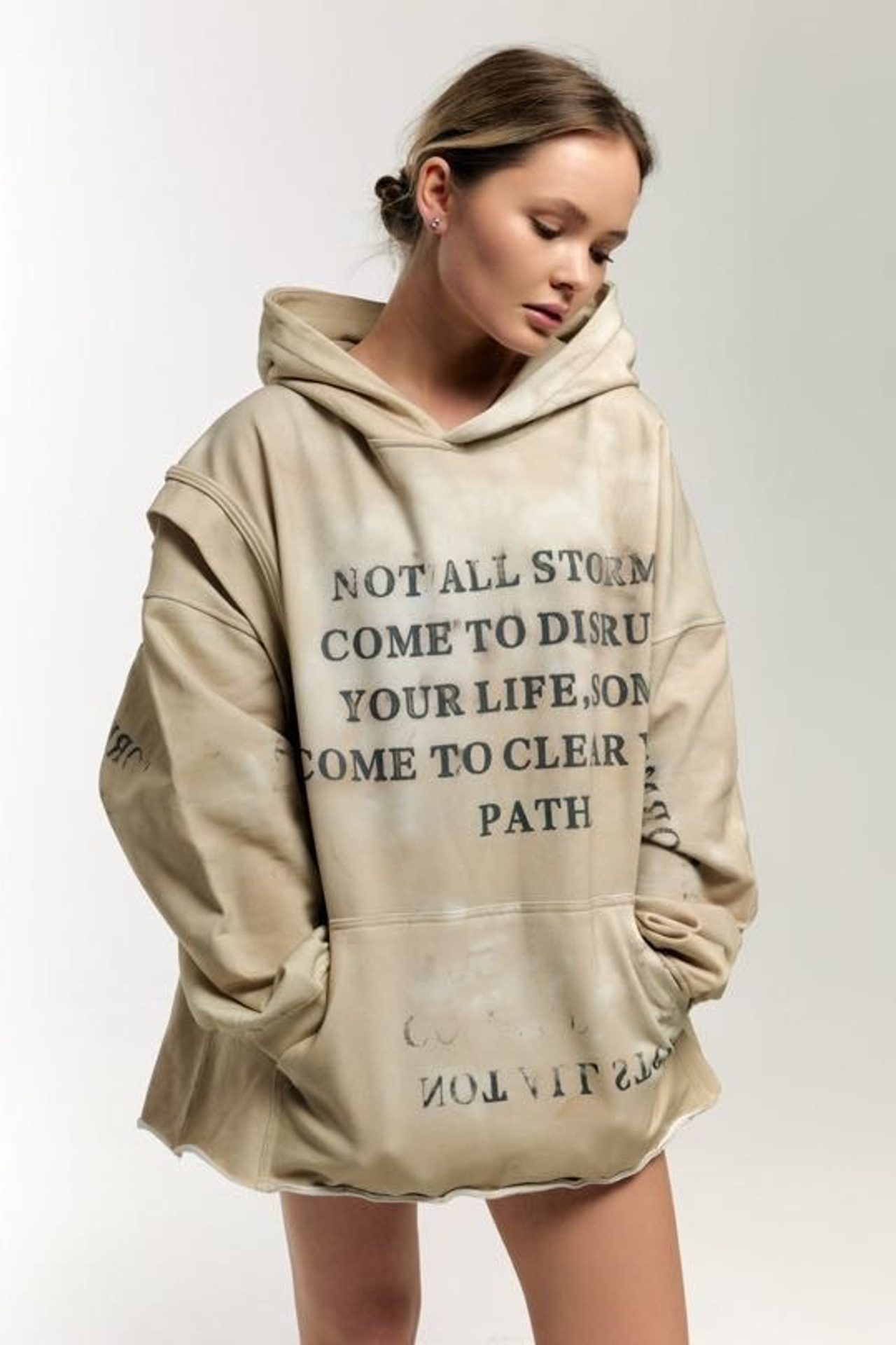 Модель для предметной съемки Ильнара Казань| Sale Easy