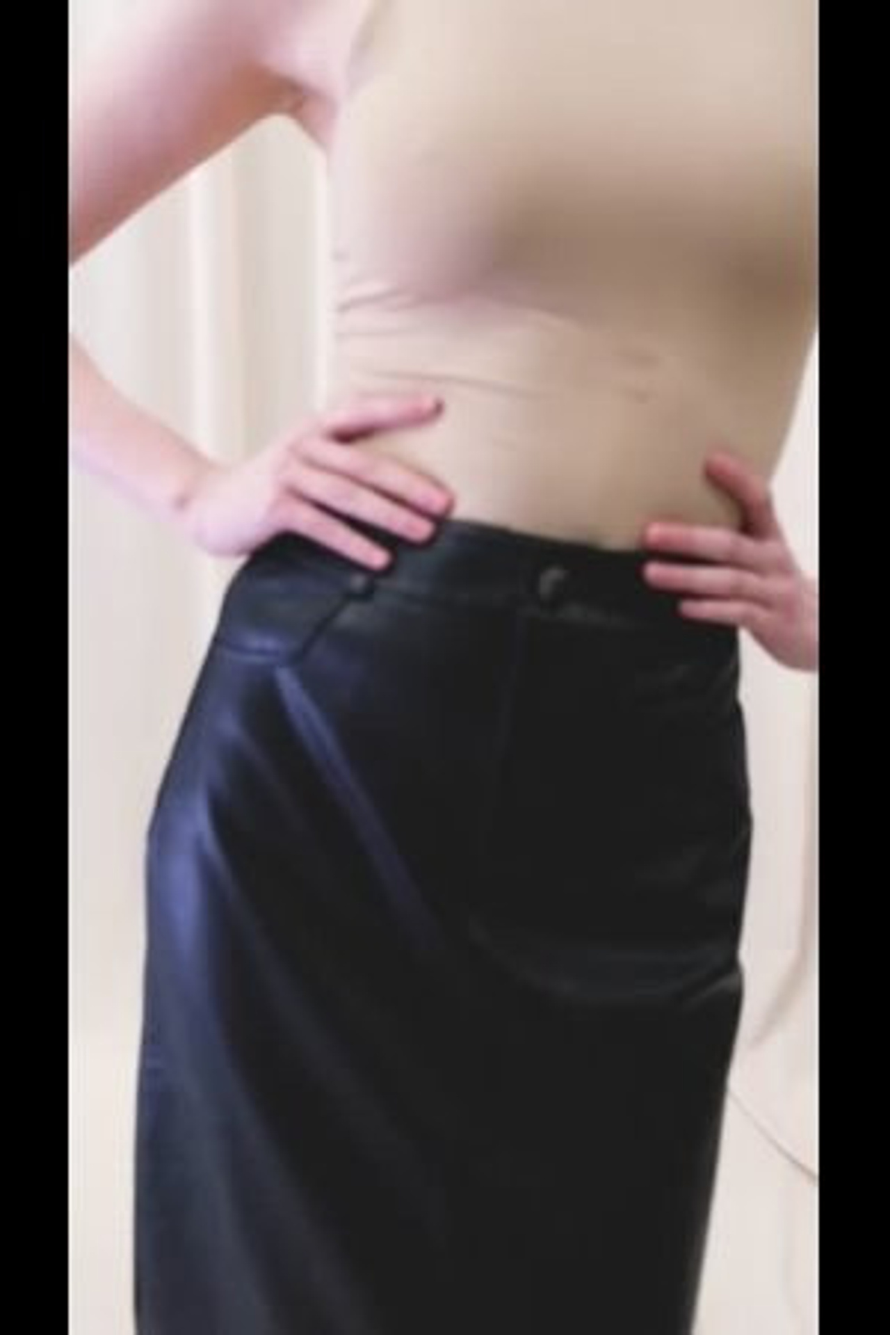 Портфолио видеосъемка одежды для маркетплейсов | Sale Easy