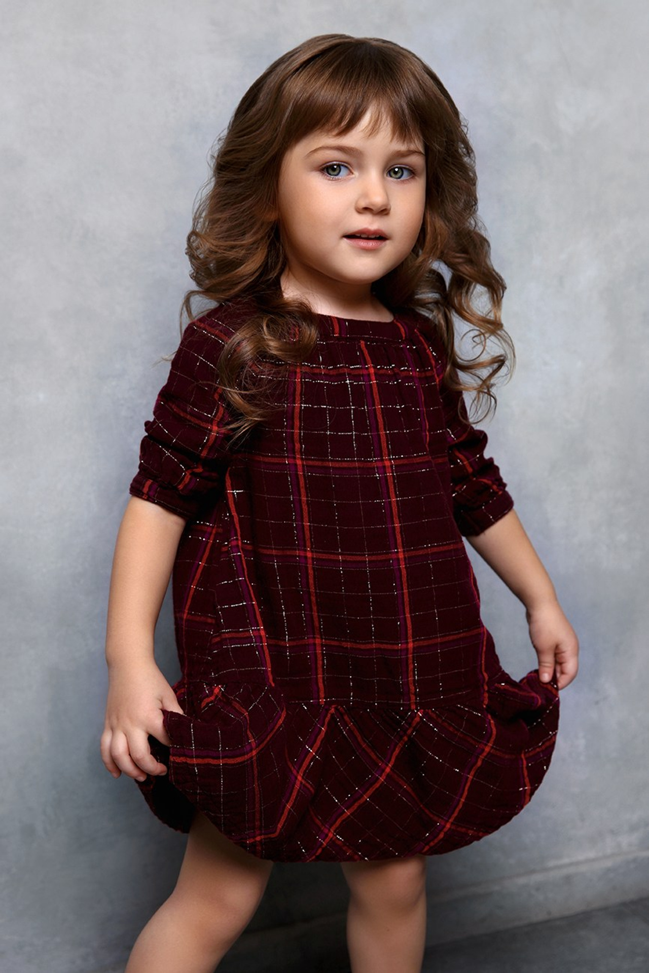 Модель девочка для предметной съемки Алиса З. С-Петербург|Sale Easy