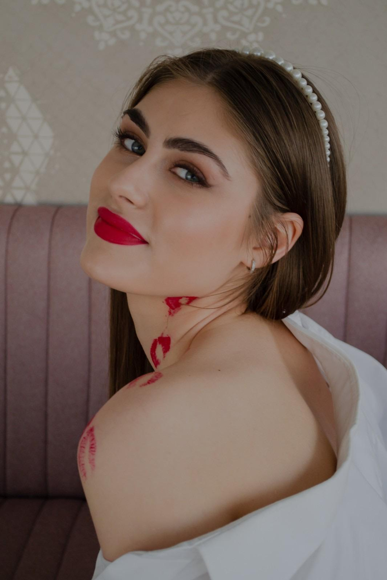 Модель для предметной съемки Полина Г. Москва| Sale Easy