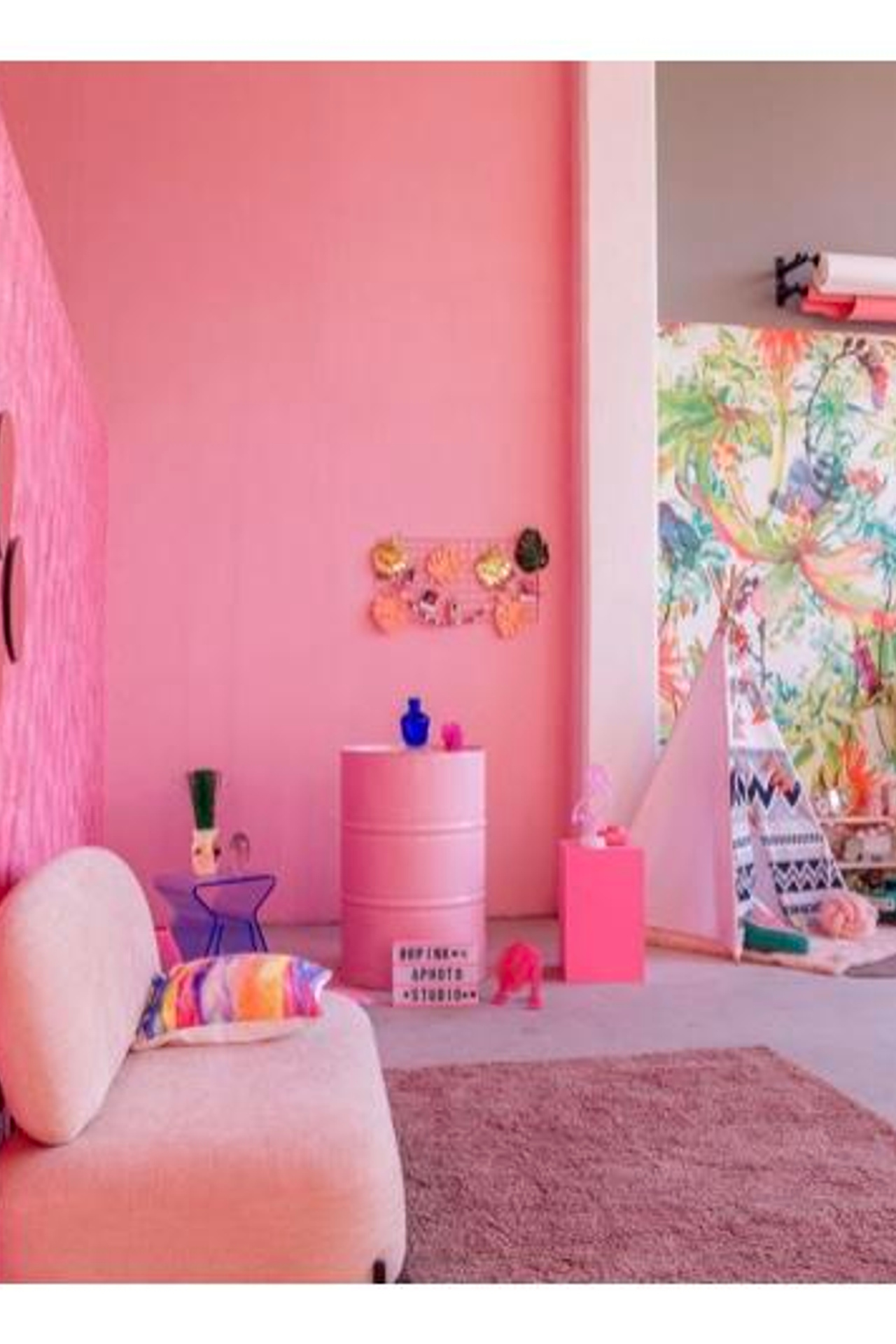 Студия Pink studio Loft для предметной съемки Москва | Sale Easy