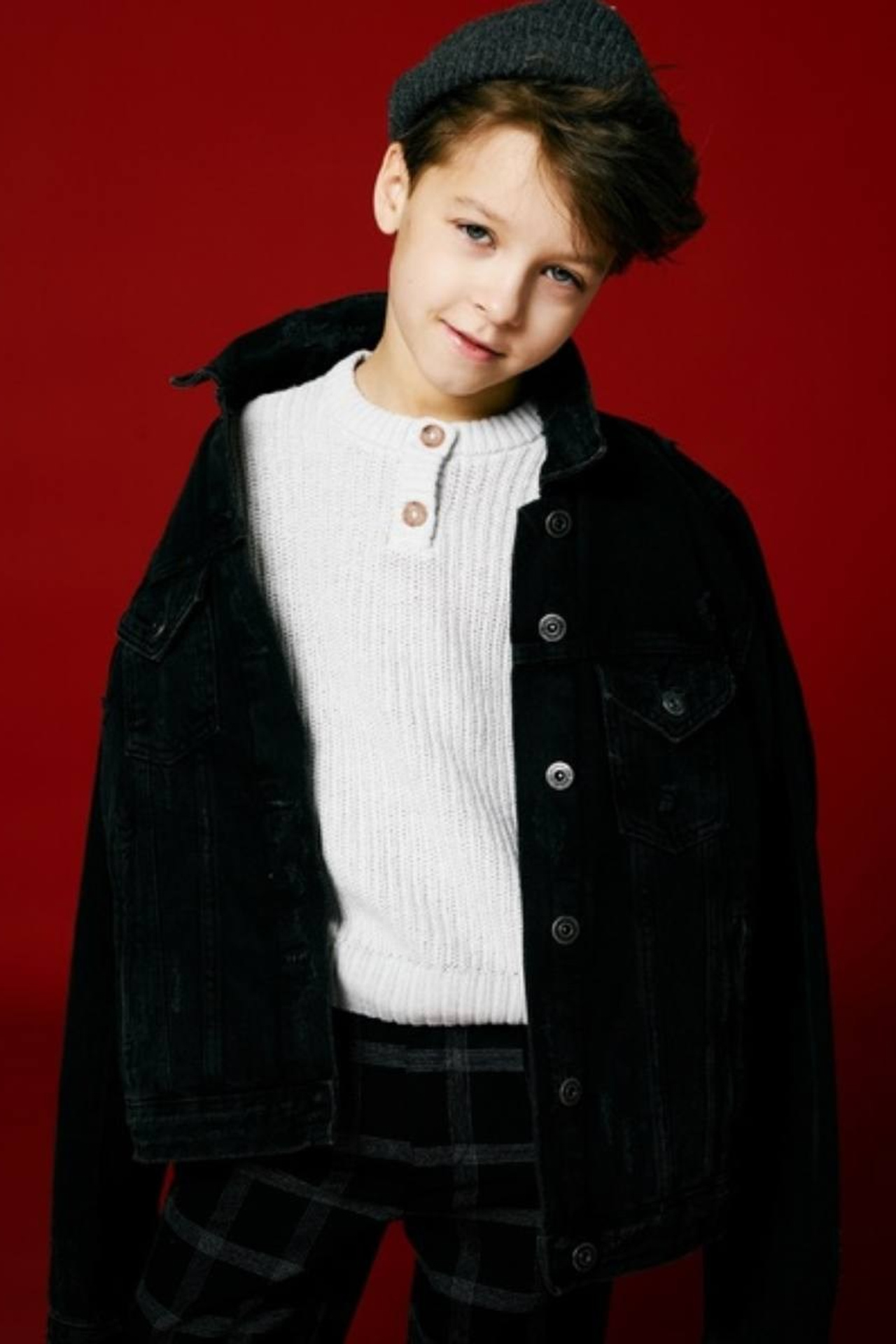 Модель для предметной съемки Глеб Б. Н.Н.| Sale Easy