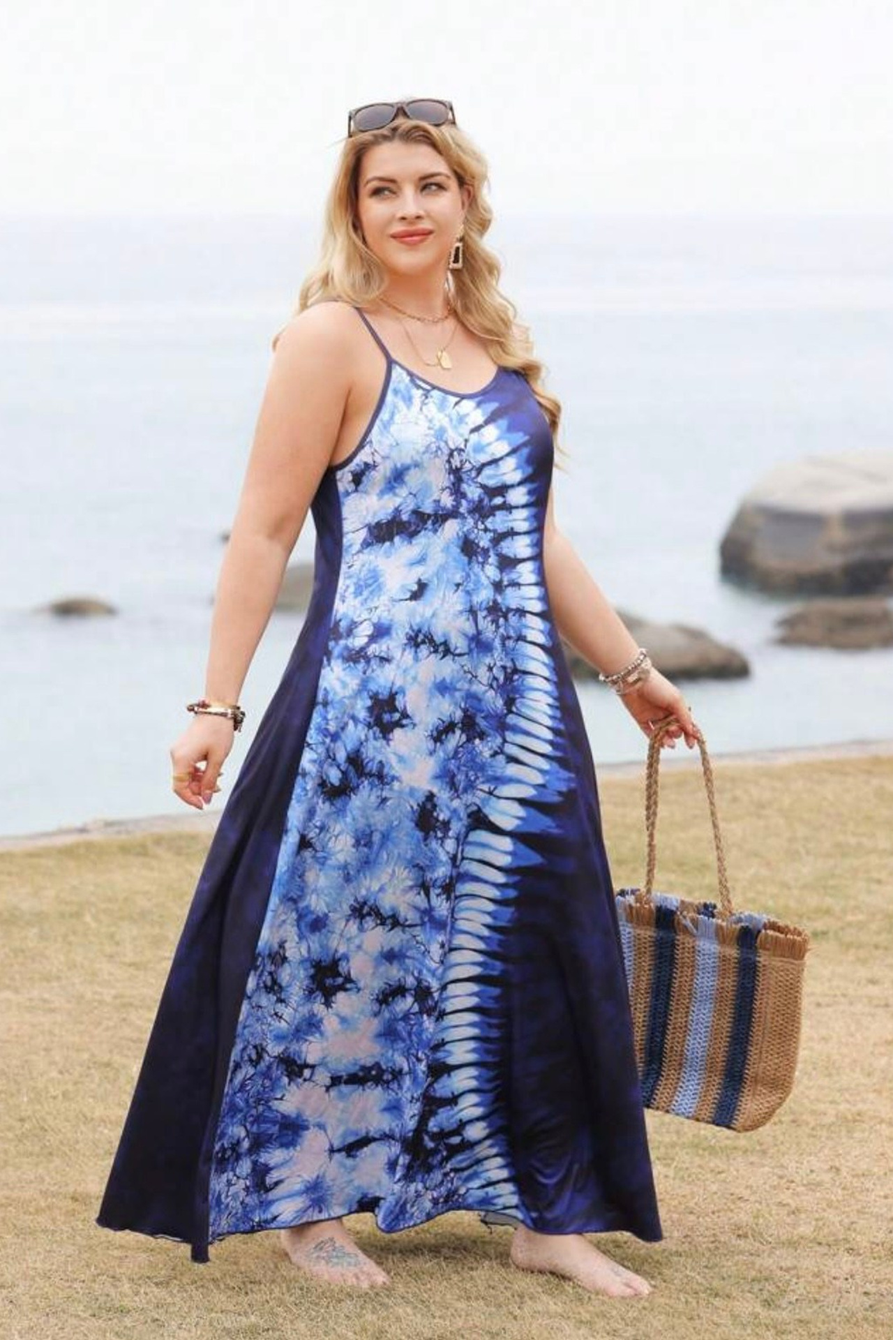 Модель plus size для предметной съемки Людмила А. Москва | Sale Easy