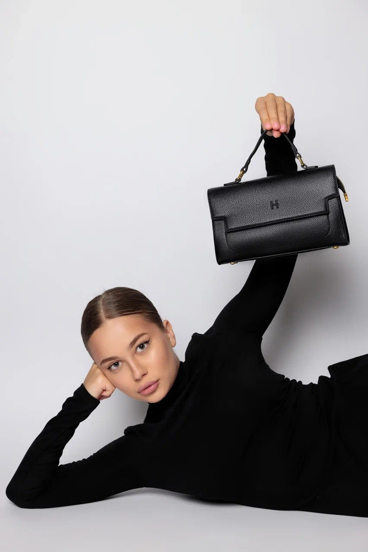 Модель для предметной съемки Кристина Г.Москва| Sale Easy