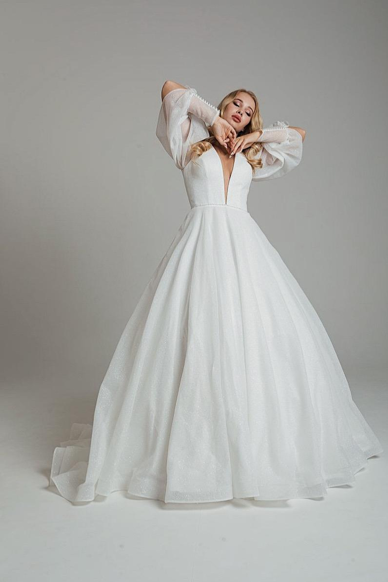 Модель для предметной съемки Мария В С-Петербург | Sale Easy