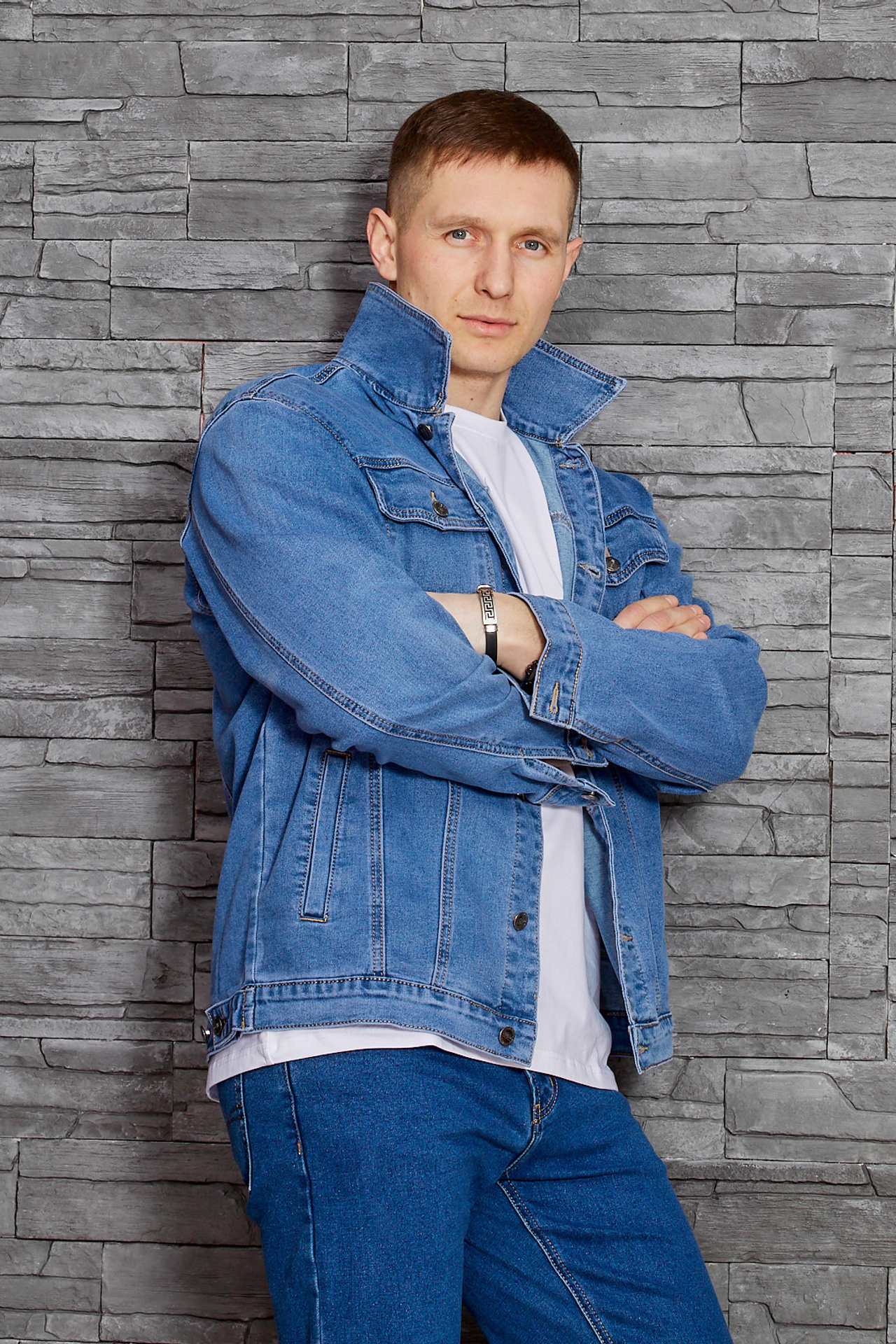 Модель для предметной съемки Андрей Б. Н.Новгород | Sale Easy