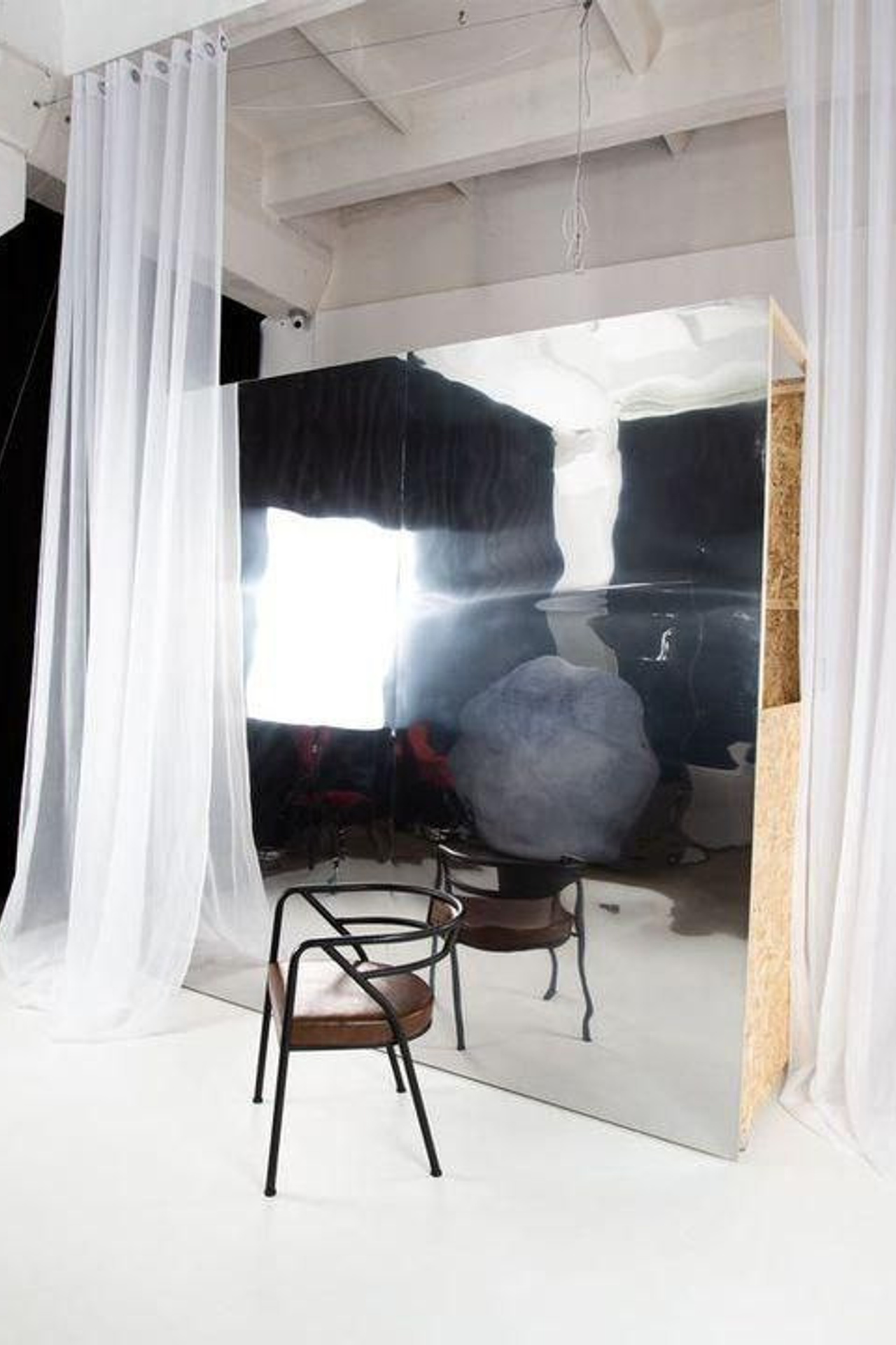 Фотостудия @2click_photostudio зал MOON для предметной съемки Казань