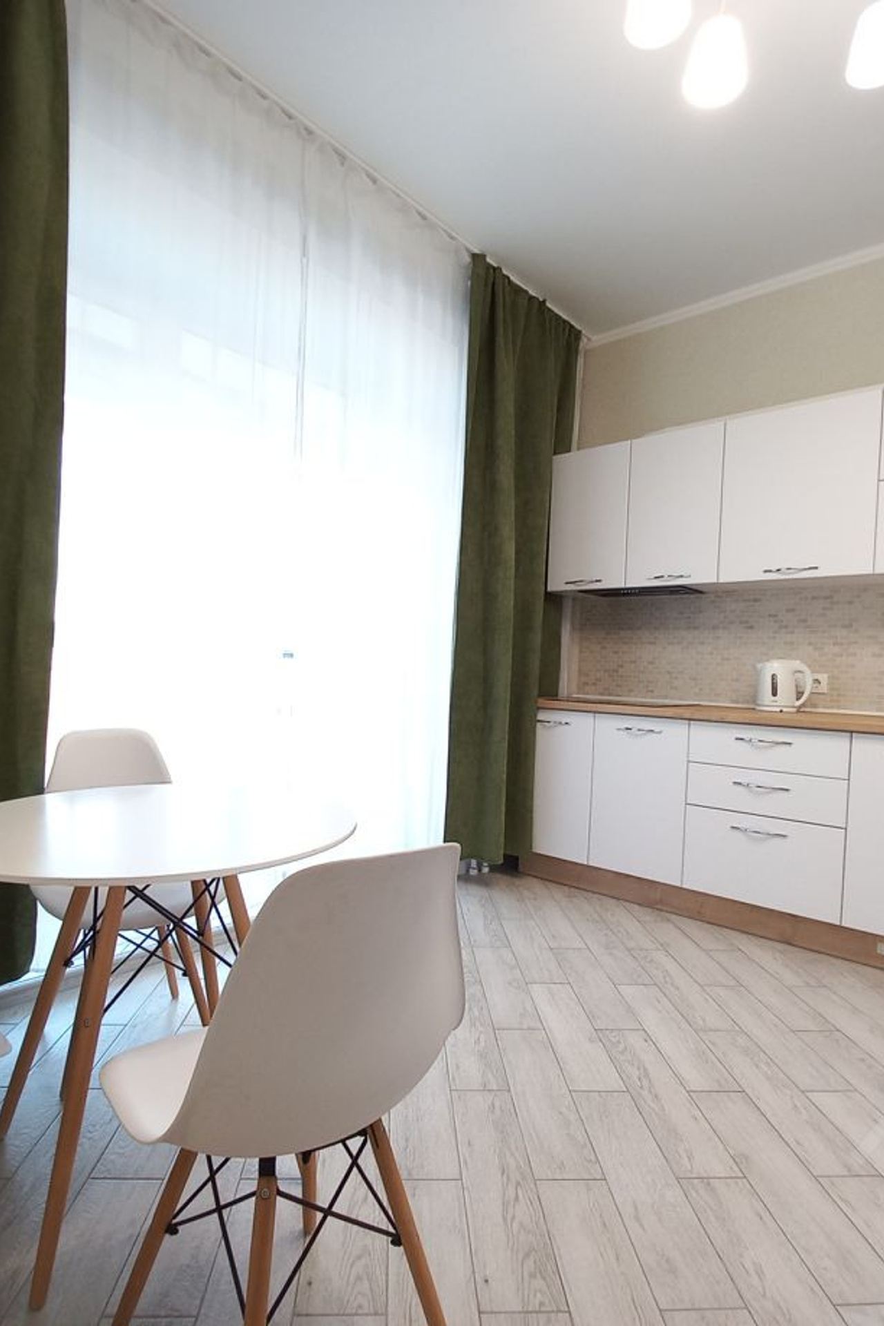 Локация Дом.уют 1ком. на Авиаторов для предметной съемки Красноярск