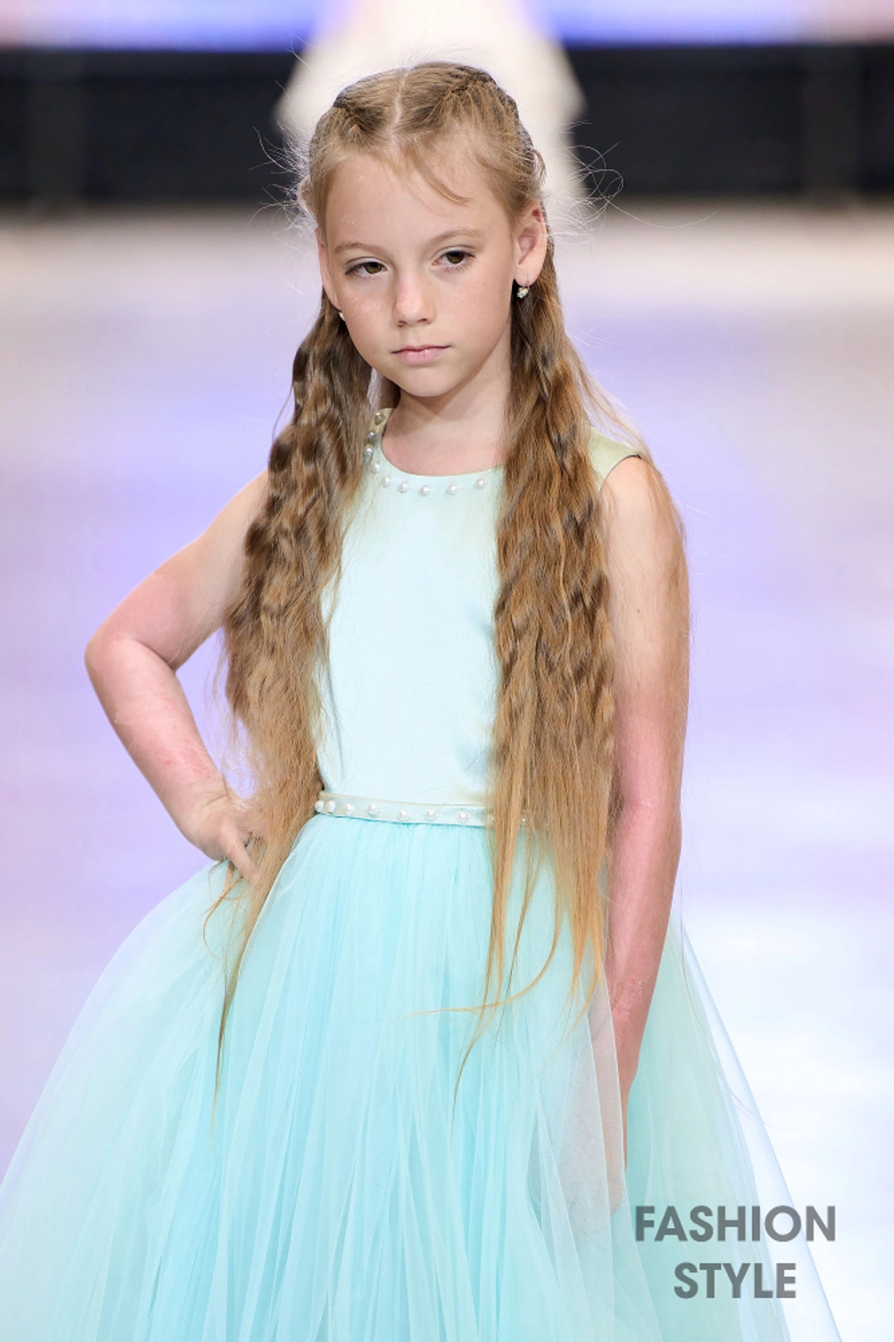 Модель Аделина А для предметной съемки  в Сочи| Sale Easy