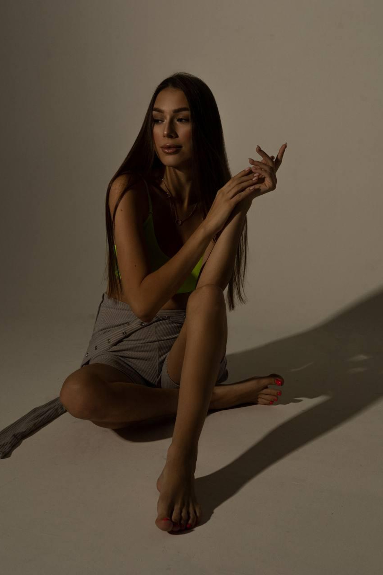 Модель для предметной съемки Олеся 1 Н.Новгород | Sale Easy